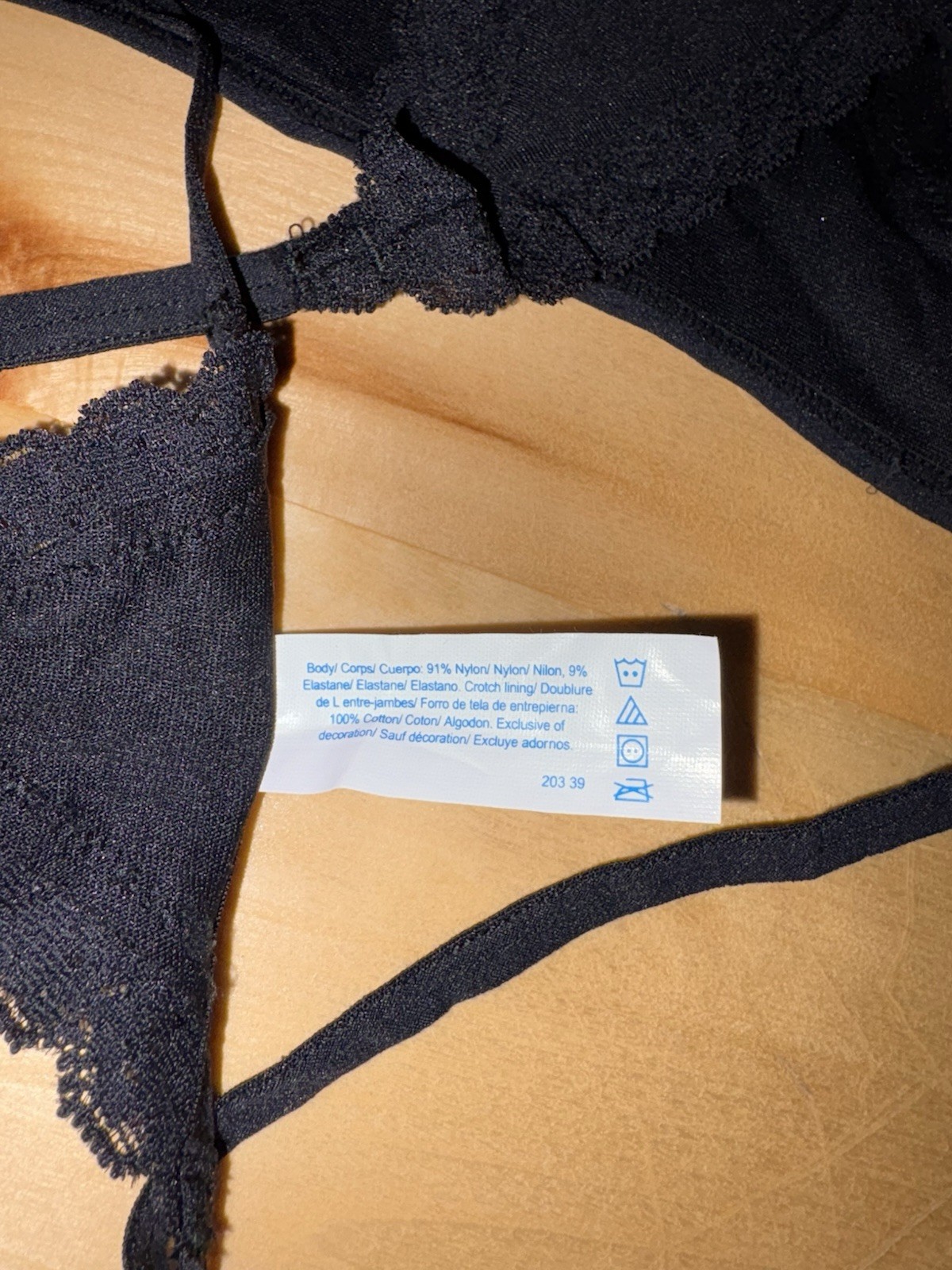 Maidenform Vintage Y2K 6 M Thong String Bikini Panty Underwear Black Nylon