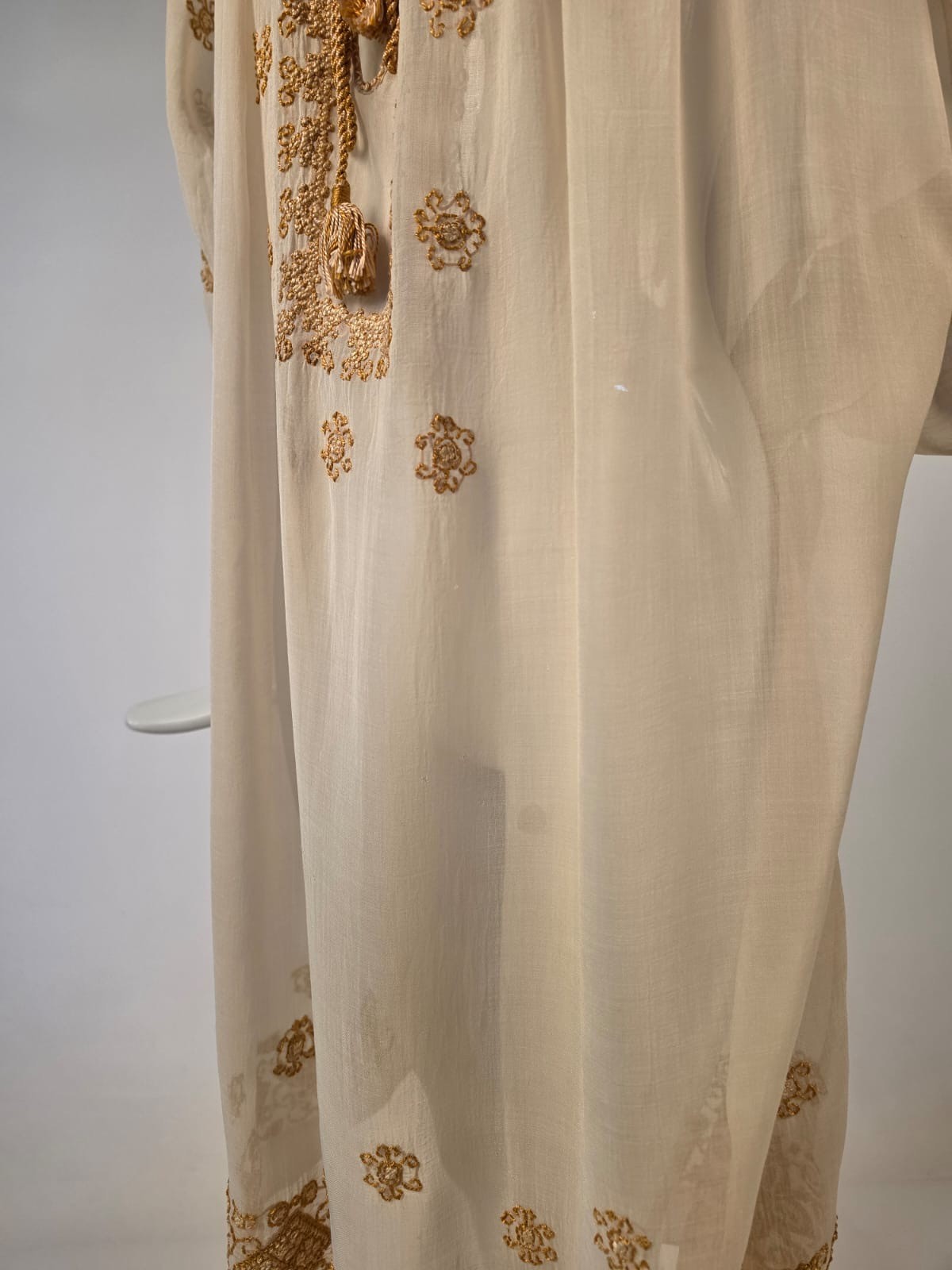 FLAPPER 1920’S HAND EMBROIDERED MUSLIN DRESS W TASSEL TRIMMED CORD FRONT