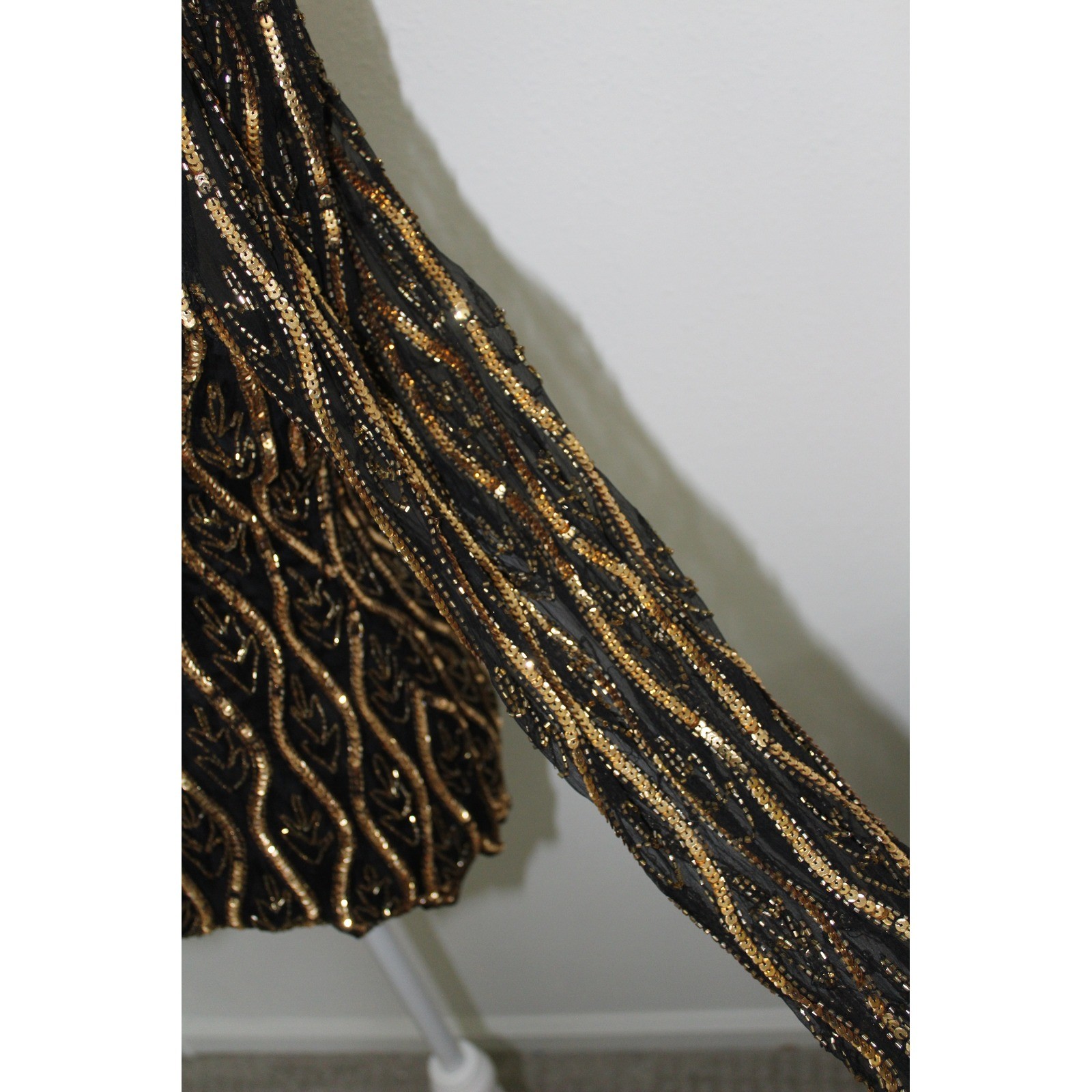 VTG Stenay Petite Gold Sequin Beaded Evening Top Black Art Deco Scalloped PL