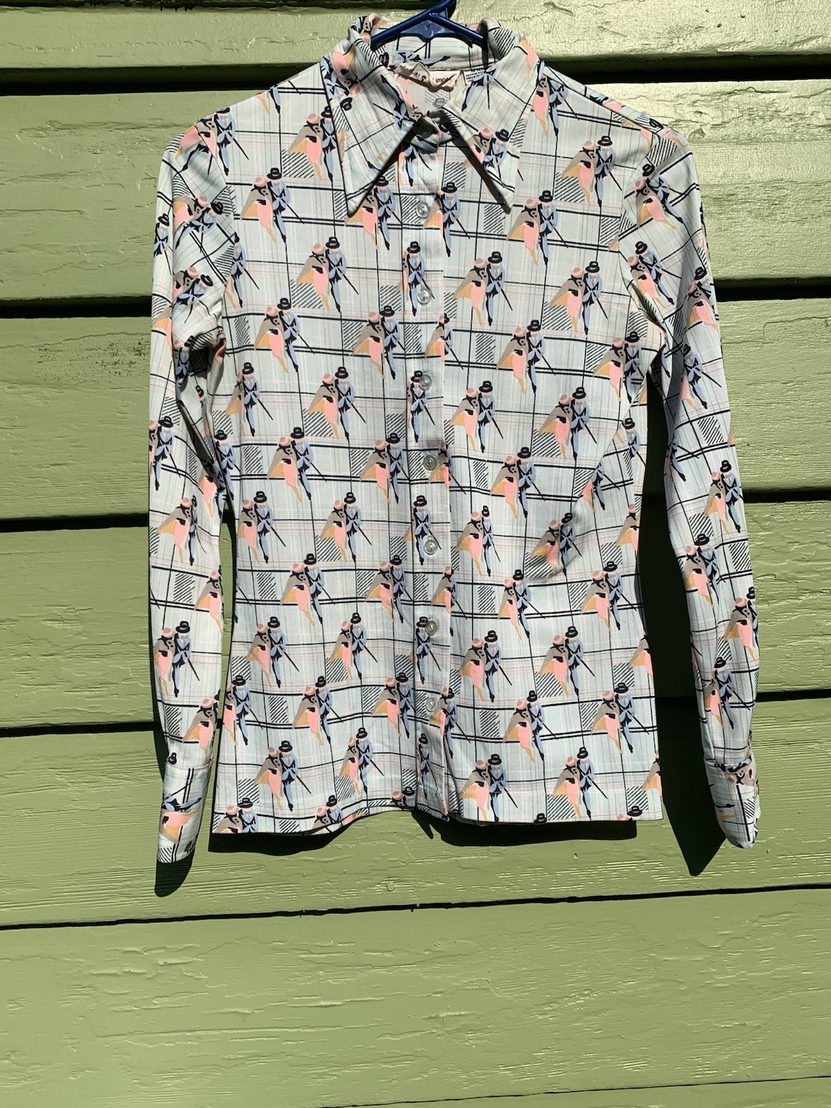 An Original Imprint Graphic Button-Front Shirt 100% Polyester 16 1/2 Blue