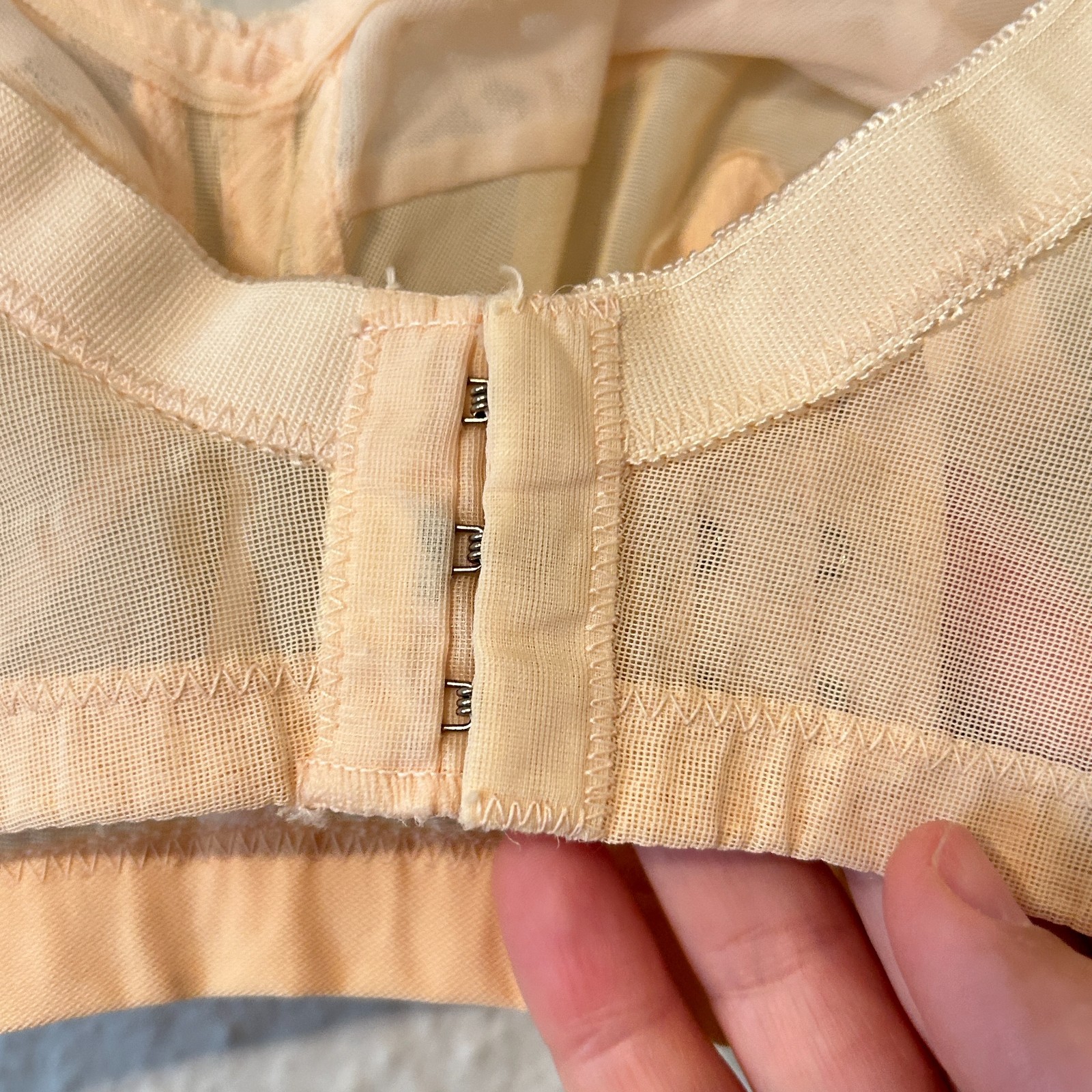 Vtg 50s 60s Sears Best Womens M Beige Lace Bullet Bra