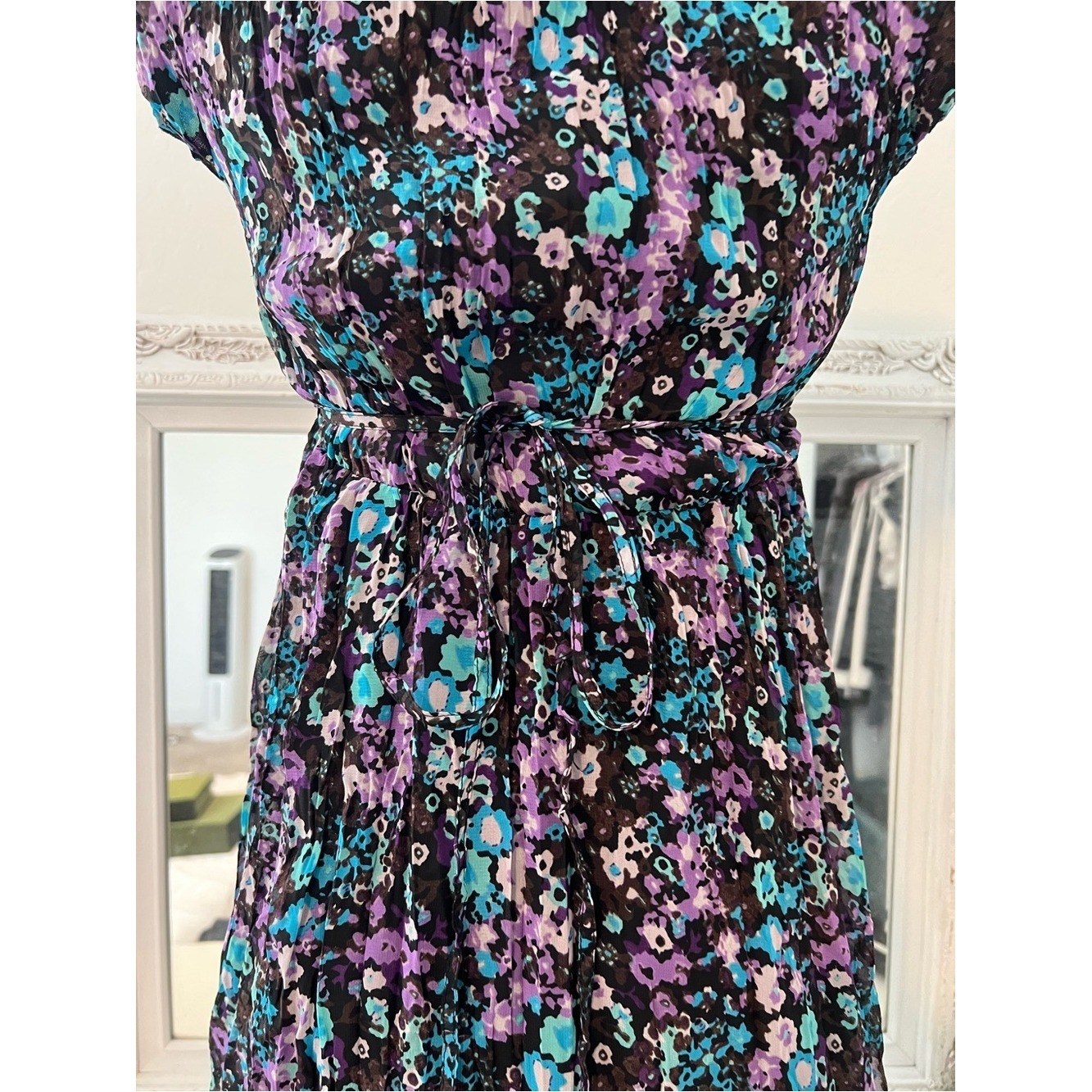 vintage y2k babydoll floral midi dress with cute button details and bow