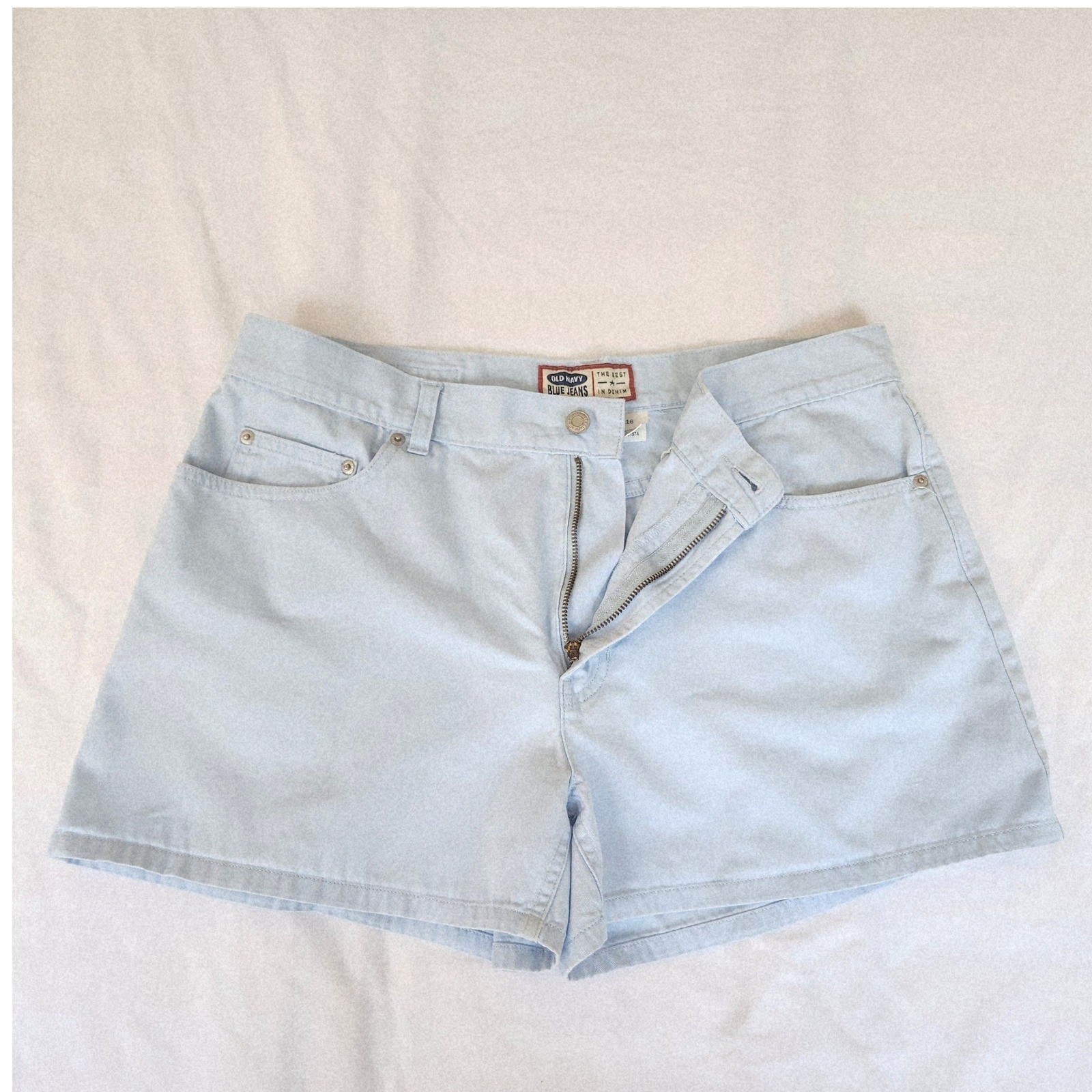 Vintage Old Navy Light Blue Light Denim Chino Shorts Size 16