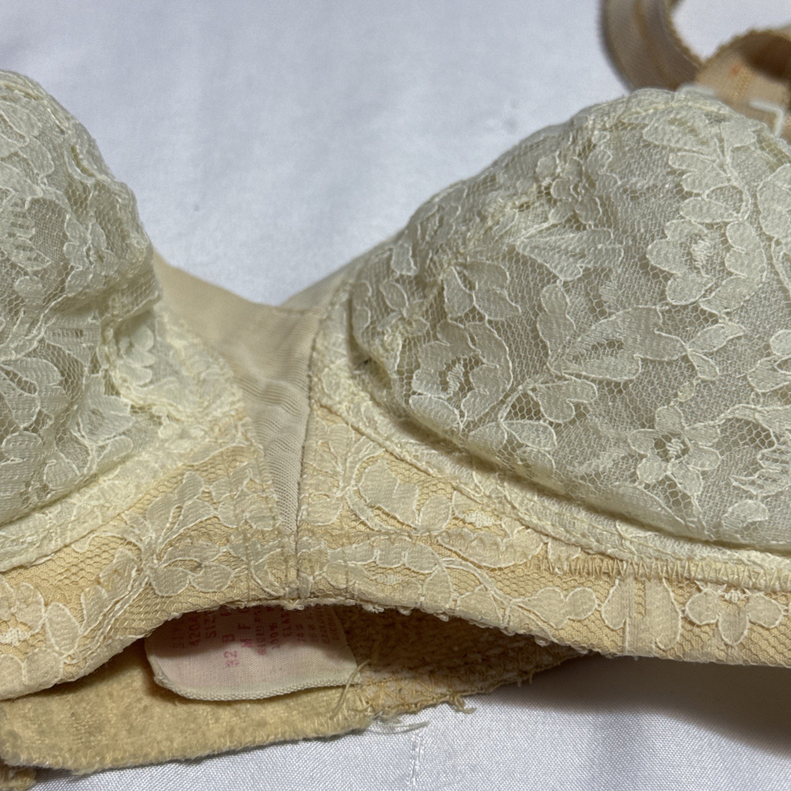 1950’s-1960’s SEARS Bra 32 B Lingerie Hook Back Lace Rockabilly Punk Goth READ