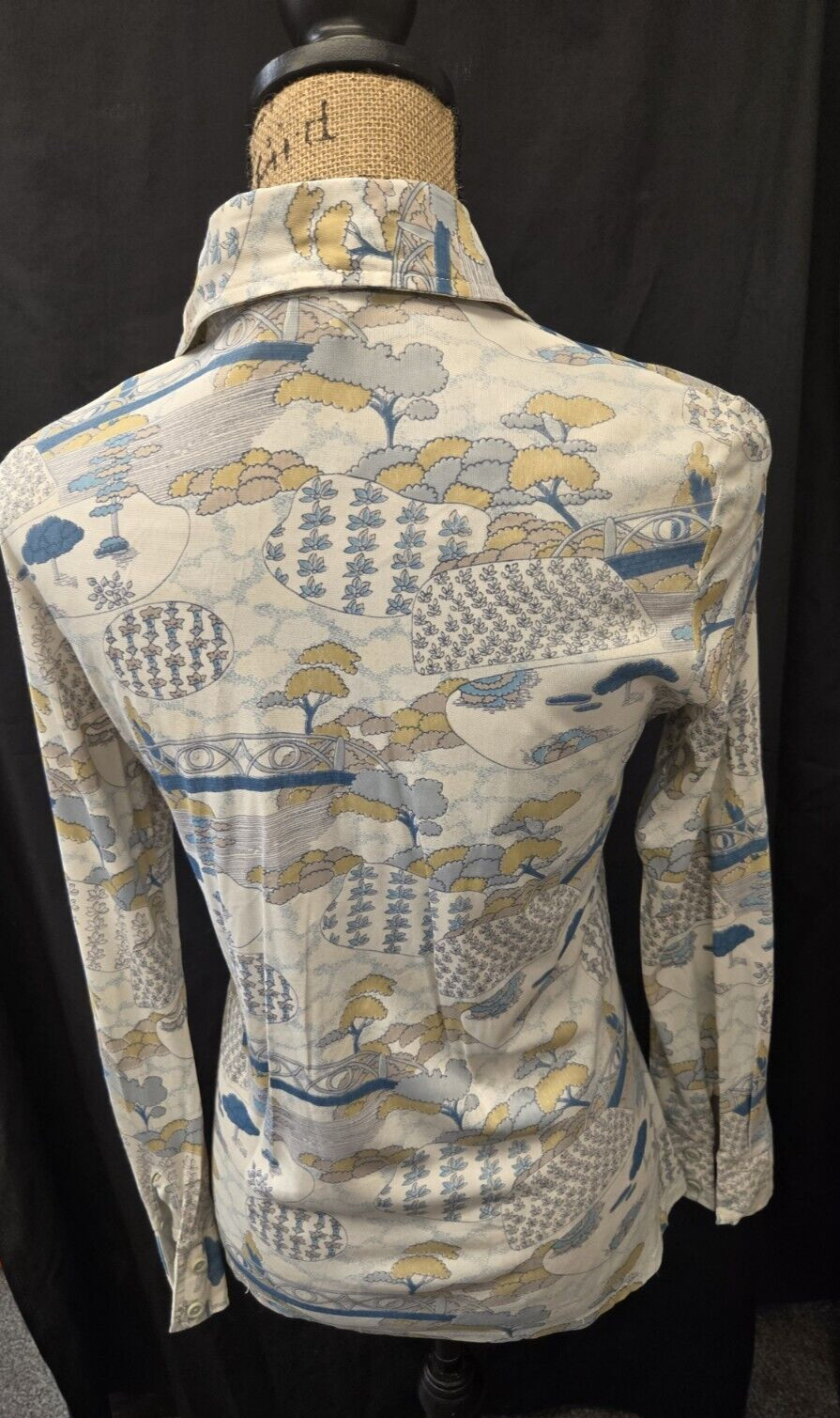 Vintage 70s Kennington LTD Womens Button-Down Blouse Unique Pattern Size 11