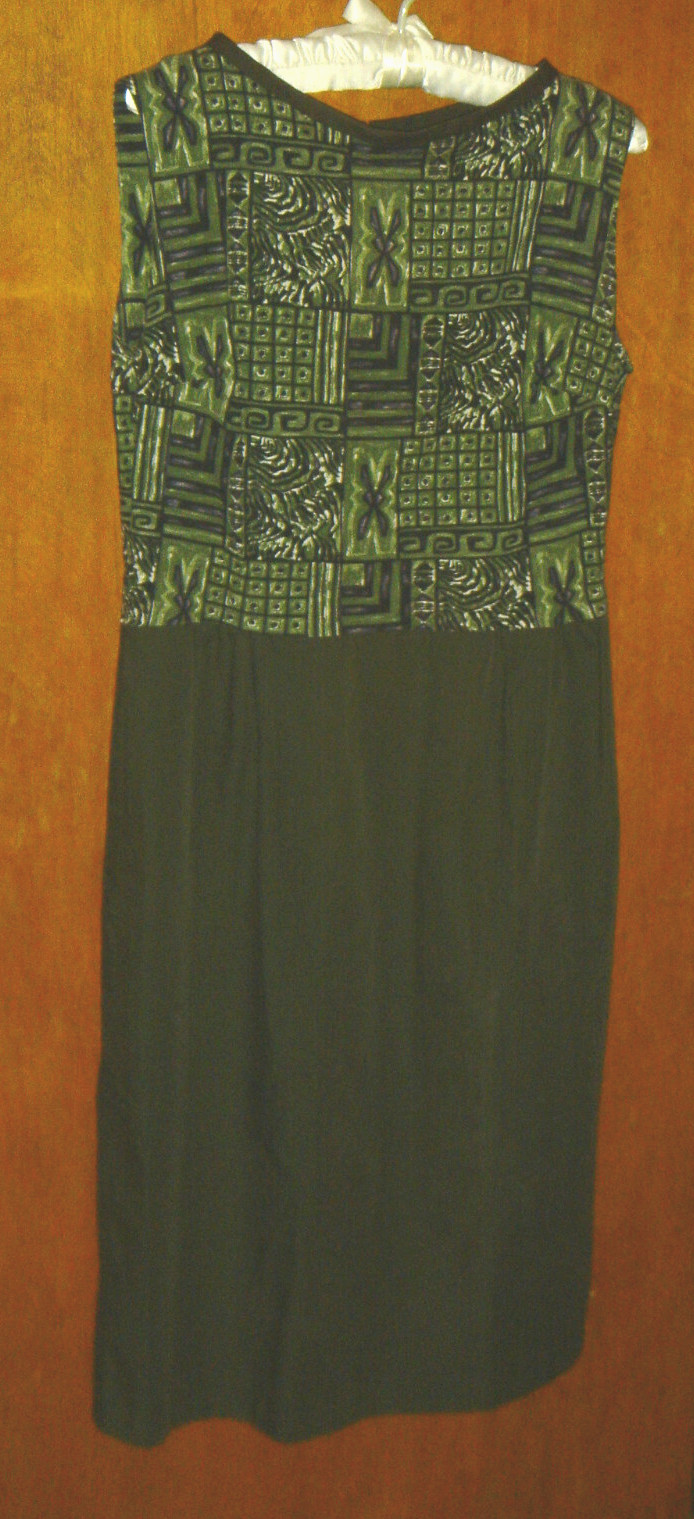 Hawaiian Tropical print Shirtwaist Dress Vintage 1960s 1970s green tiki B=36 S M