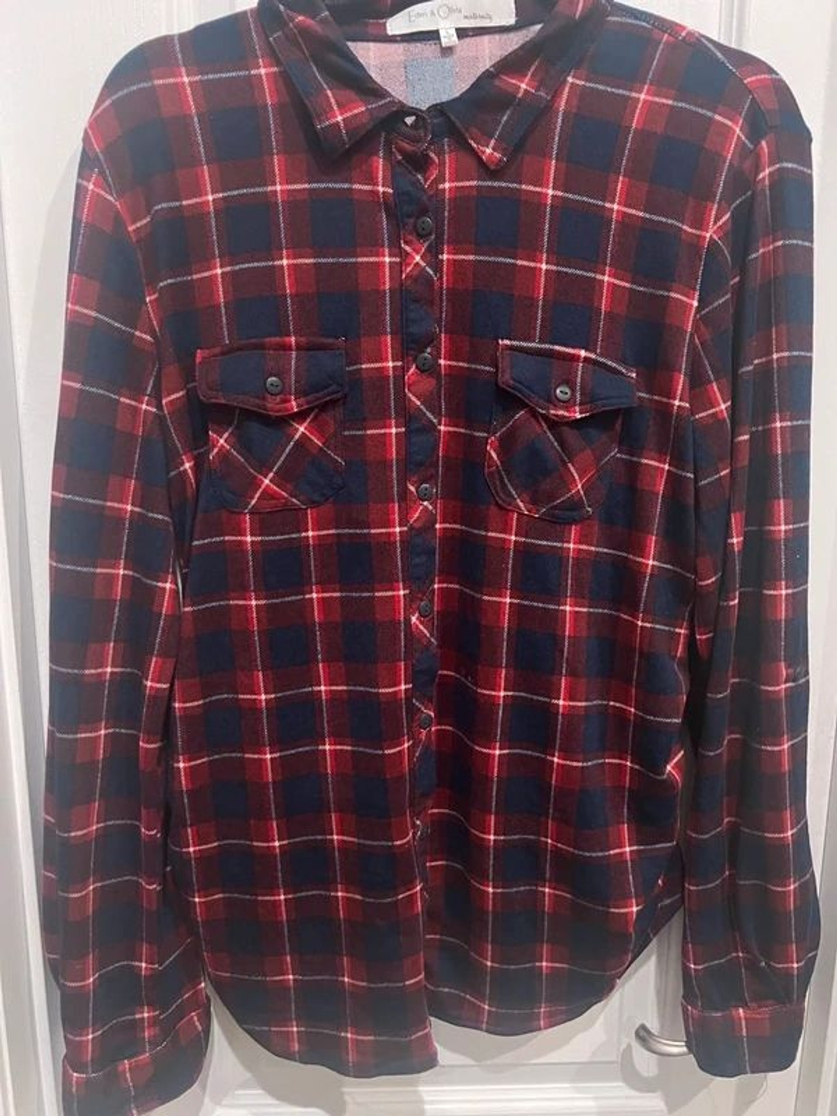 Eden & Olivia Maternity Red & Navy Plaid Button Front Shirt Size Large