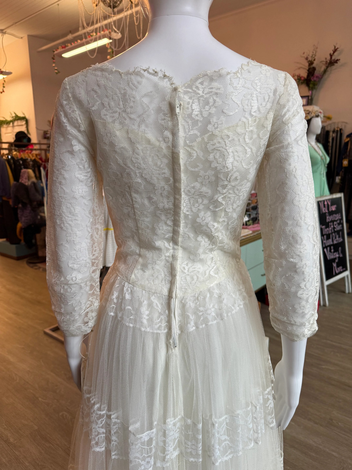 1950s Ivory Lace Tea Length Wedding Dress