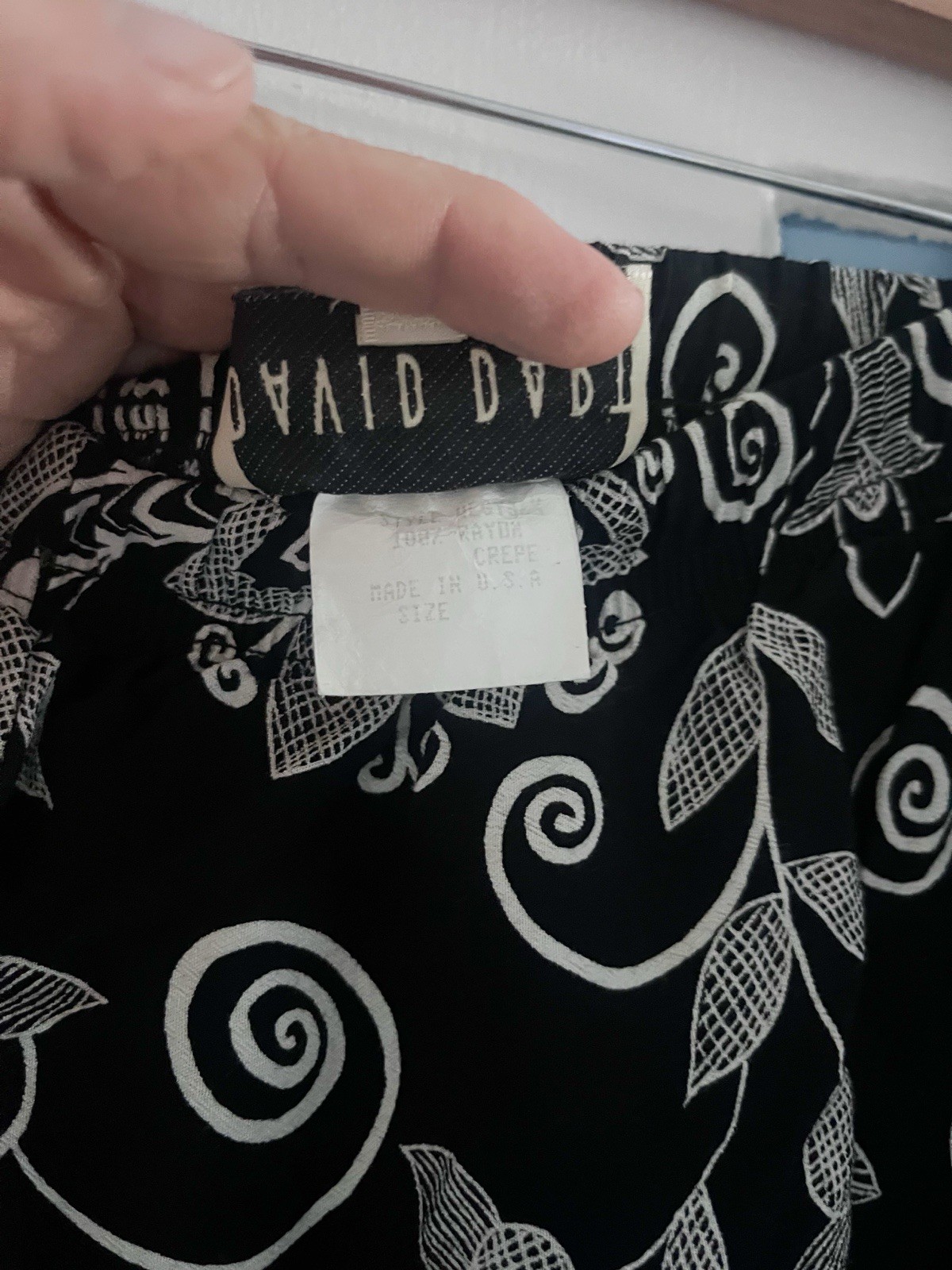 100% Rayon soft bohemian print David Dart plus size pants 3X Vintage 90’s