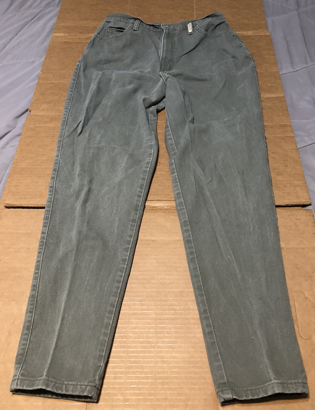 Vintage 1990s SASSON Jeanswear Co Womens Jeans – Lt Olive Green – Size 13/14
