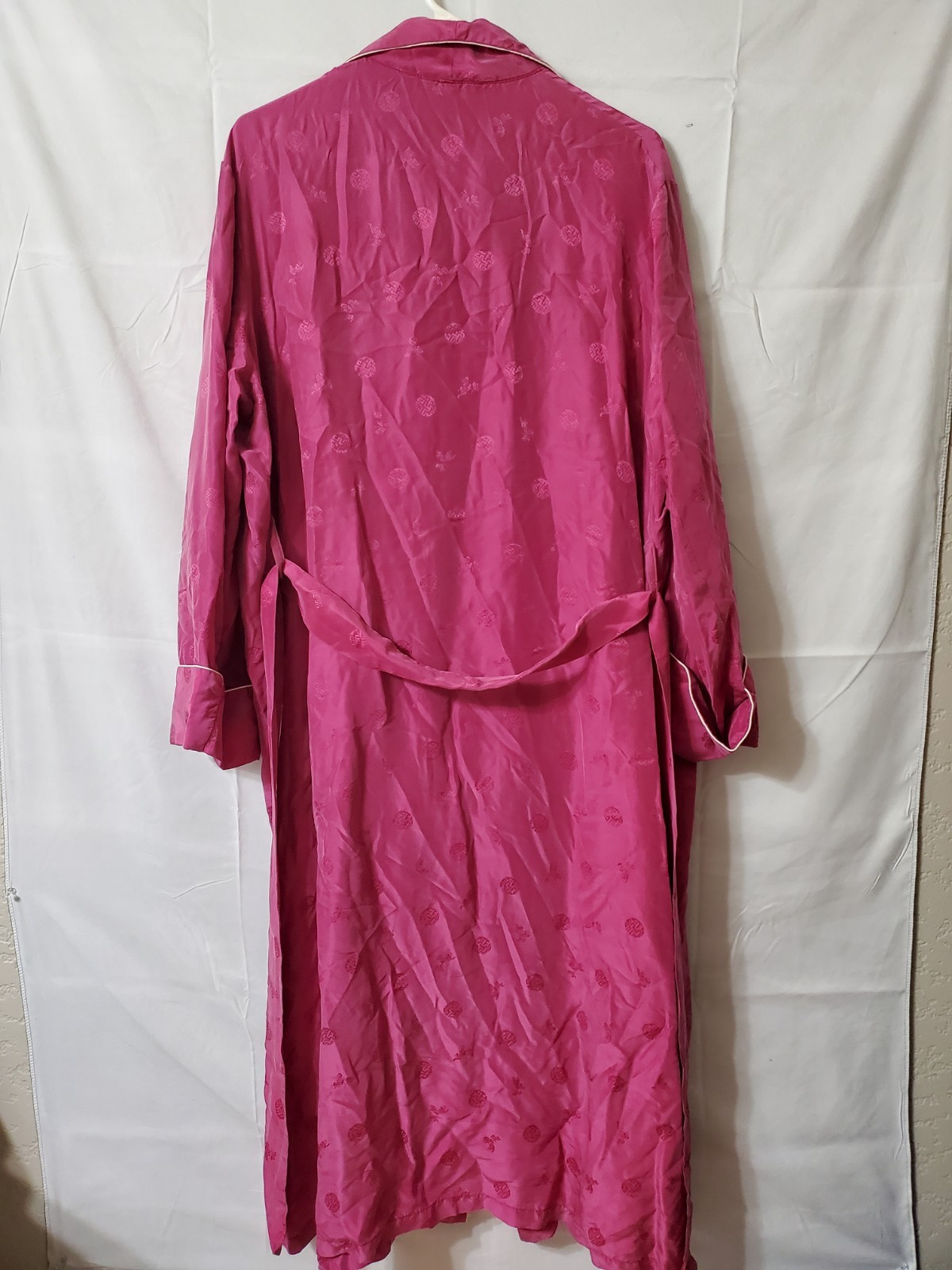 Vintage Solz Squirrel Kimono Robe Silk Magenta Size Large Belted Oriental Pocket