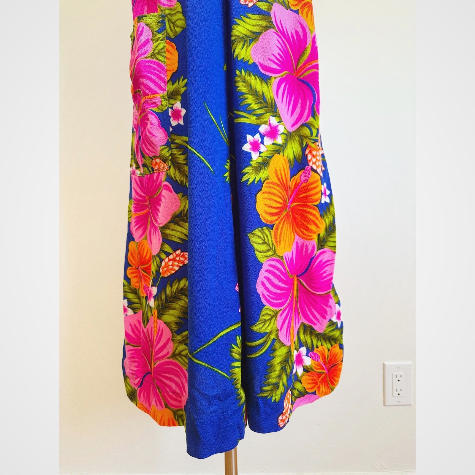 Vintage Pomare Hawaii Muumuu Dress Hibiscus Floral Medium Tiki Vacation Resort