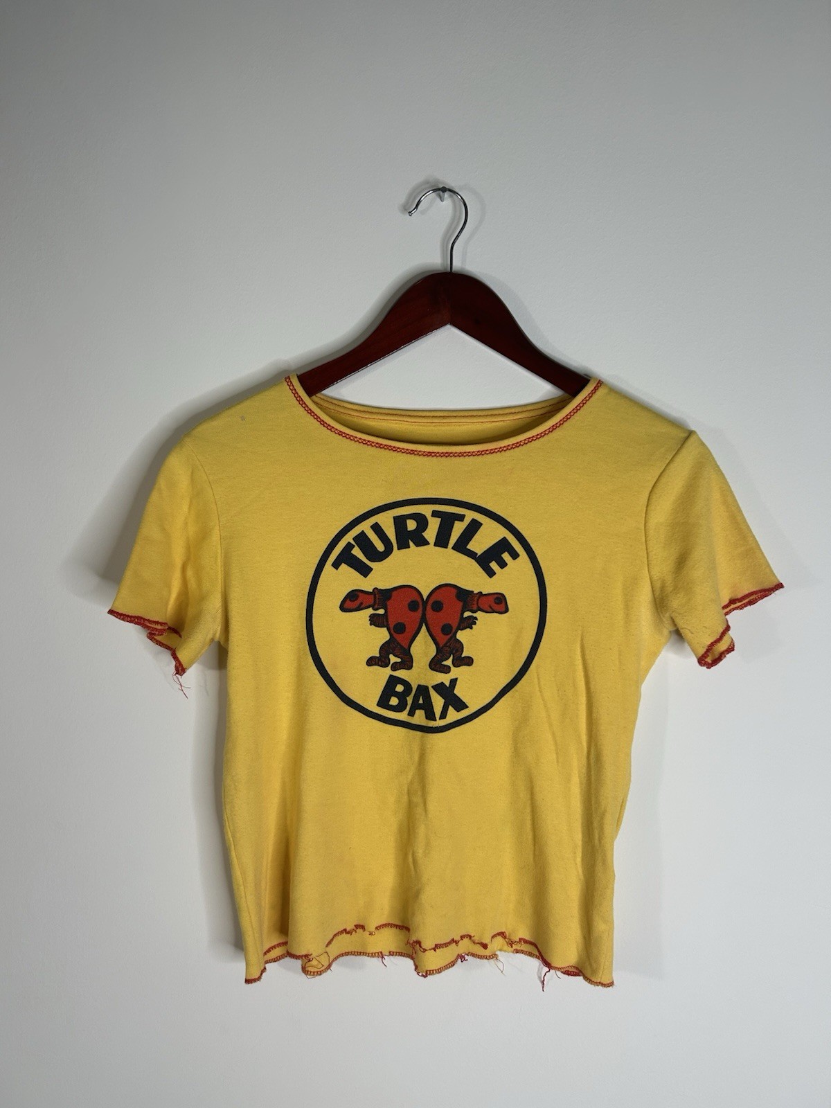 Vintage 1970’s Turtle Bax Tshirt Women’s Yellow Turtle Graphic Short Sleeve