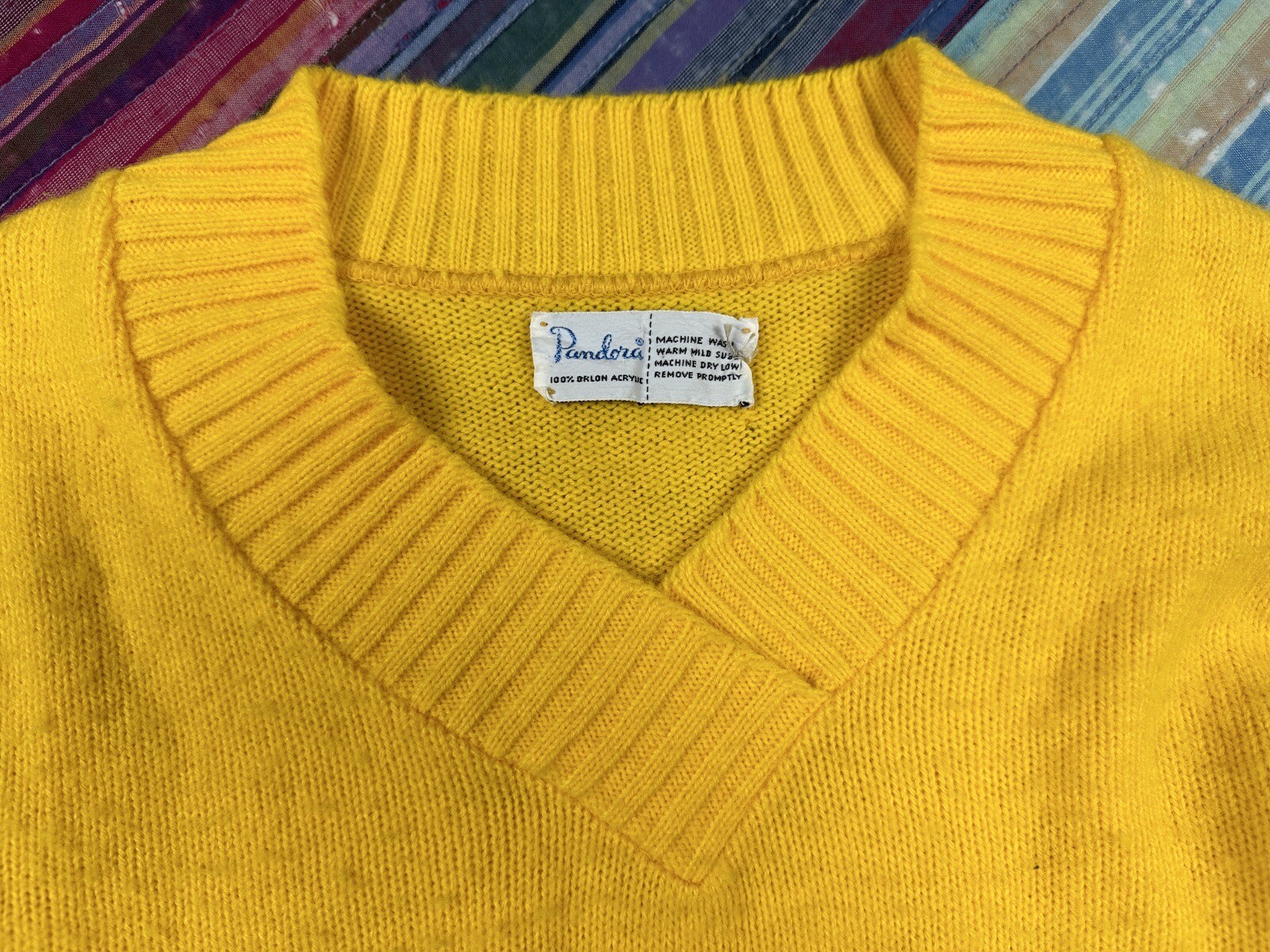 Vintage 60s Pandora Solid Bright Yellow V Neck Cottagecore Go Go Pop Sz Small