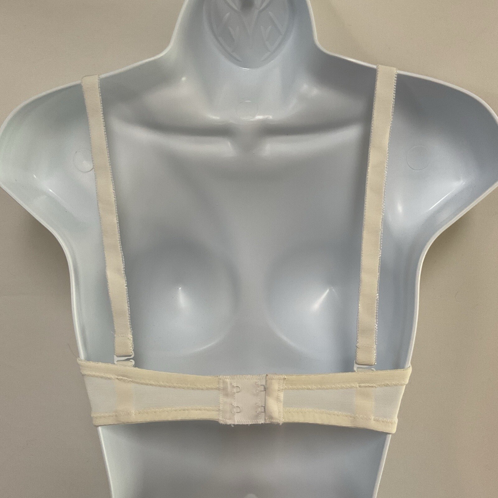 Vintage Exquisite Form 32C White Wireless Bra Seamless Multi-Way 70s Lingerie