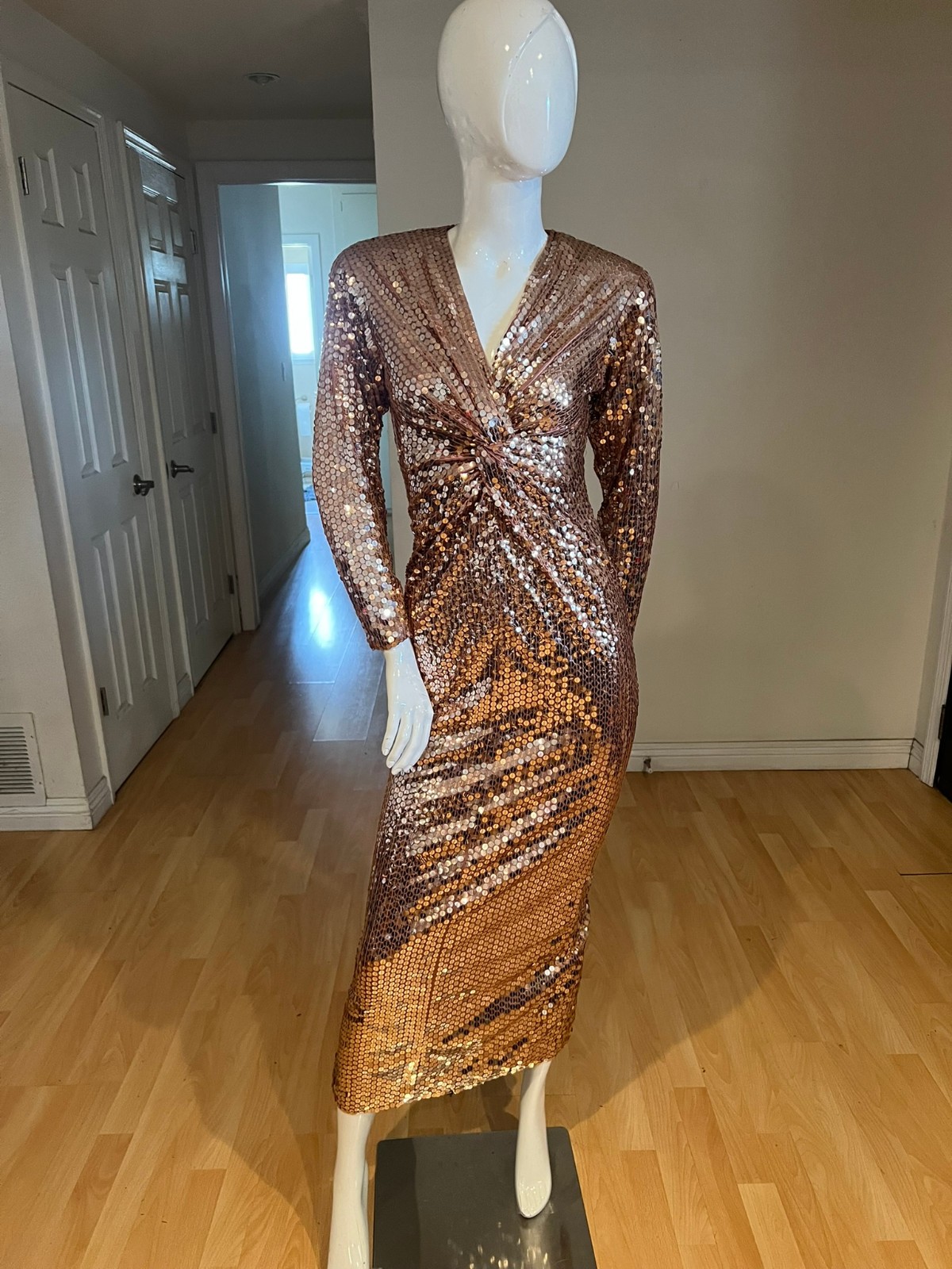 VINTAGE 80&rsquo;S OLEG CASSINI SEQUINS GOLD GOWN SIZE 6 / XSMALL