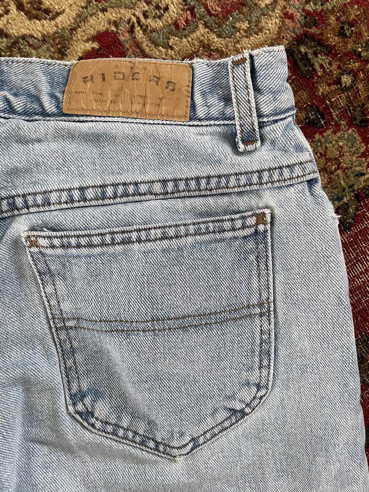 Vintage ‘80s ‘90s High Waisted Soft Cotton Mom Jeans Riders Nice Fade S/M