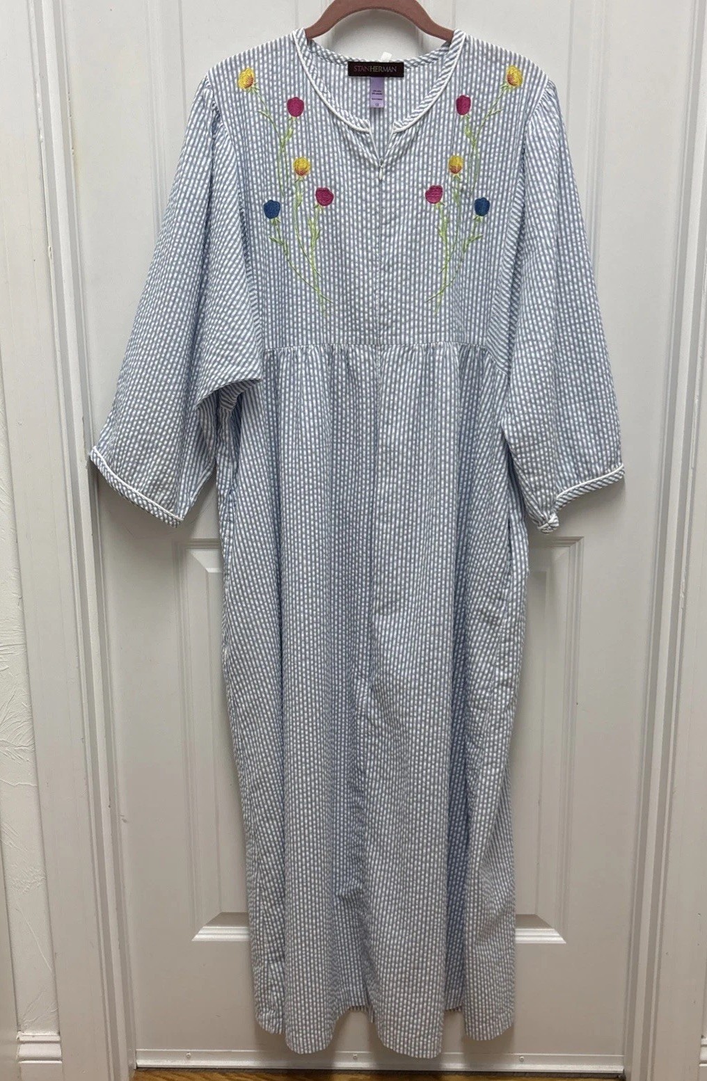 Vintage Stan Herman Seersucker Blue And White Striped Embroidered Dress – 1X