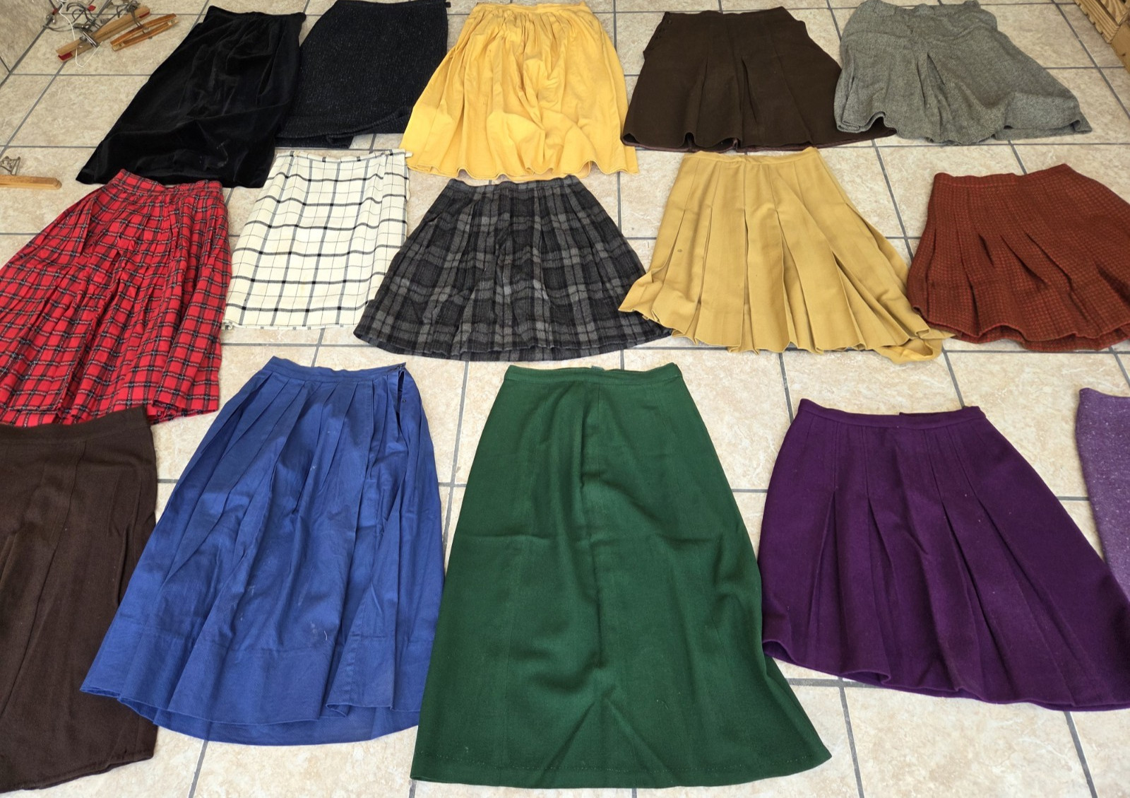 Vtg Lot of 15 1950&rsquo;s 1960s SKIRTS Wool/Cotton/Straight/Pleated Plaid/Solids ASIS