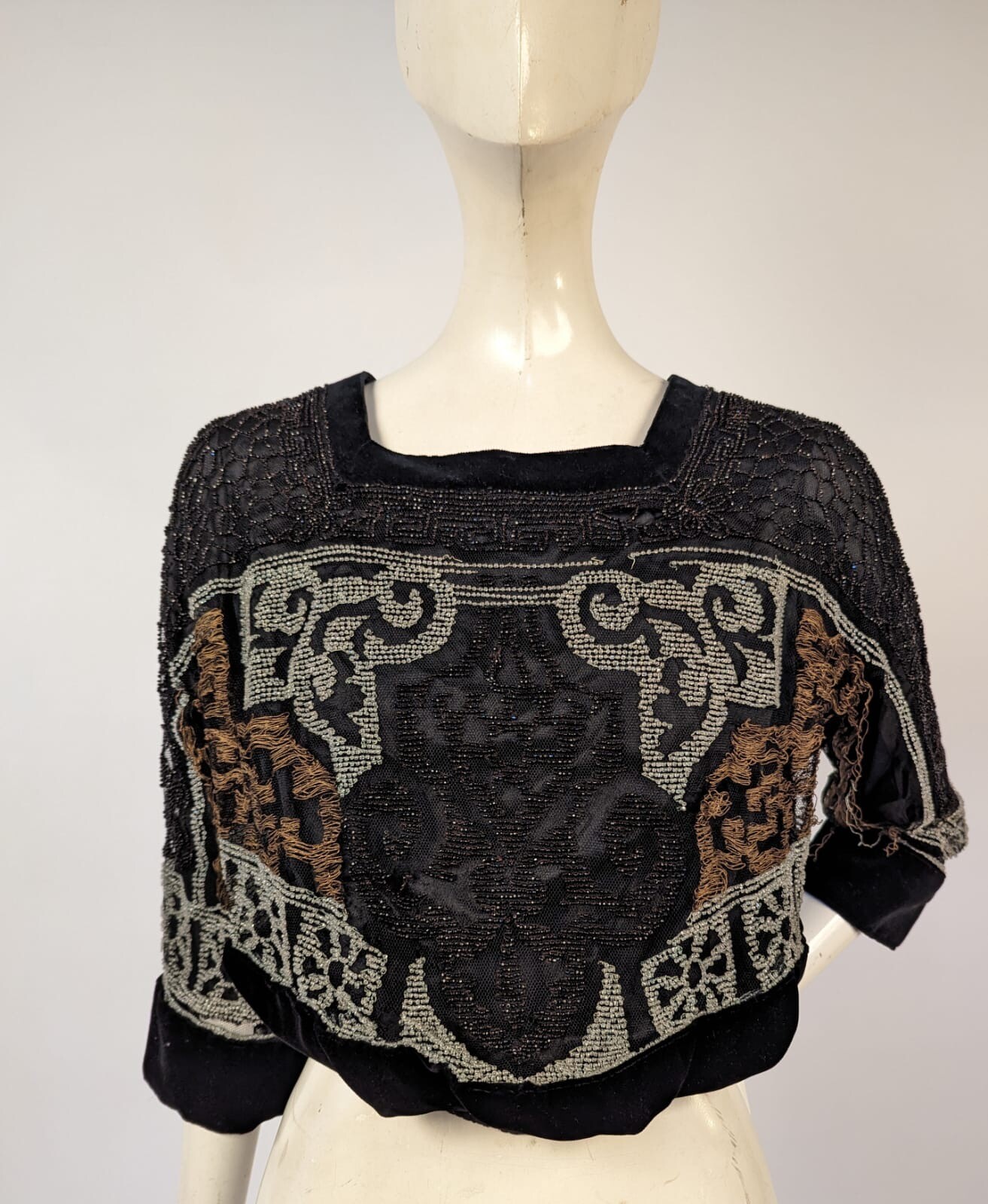 EDWARDIAN GLASS BEAD + GOLD LAME TRIMMED ITALIAN BODICE W MILANO LABEL