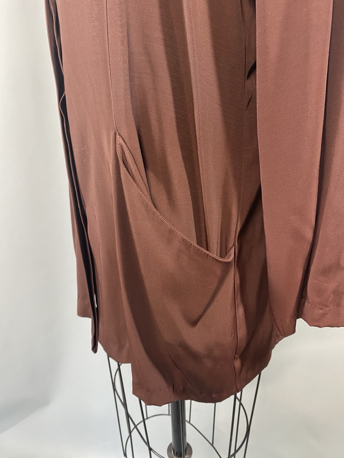 Women Vintage Top SIZE MEDIUM brown rayon ORIEL classic tunic pockets 80s 90s