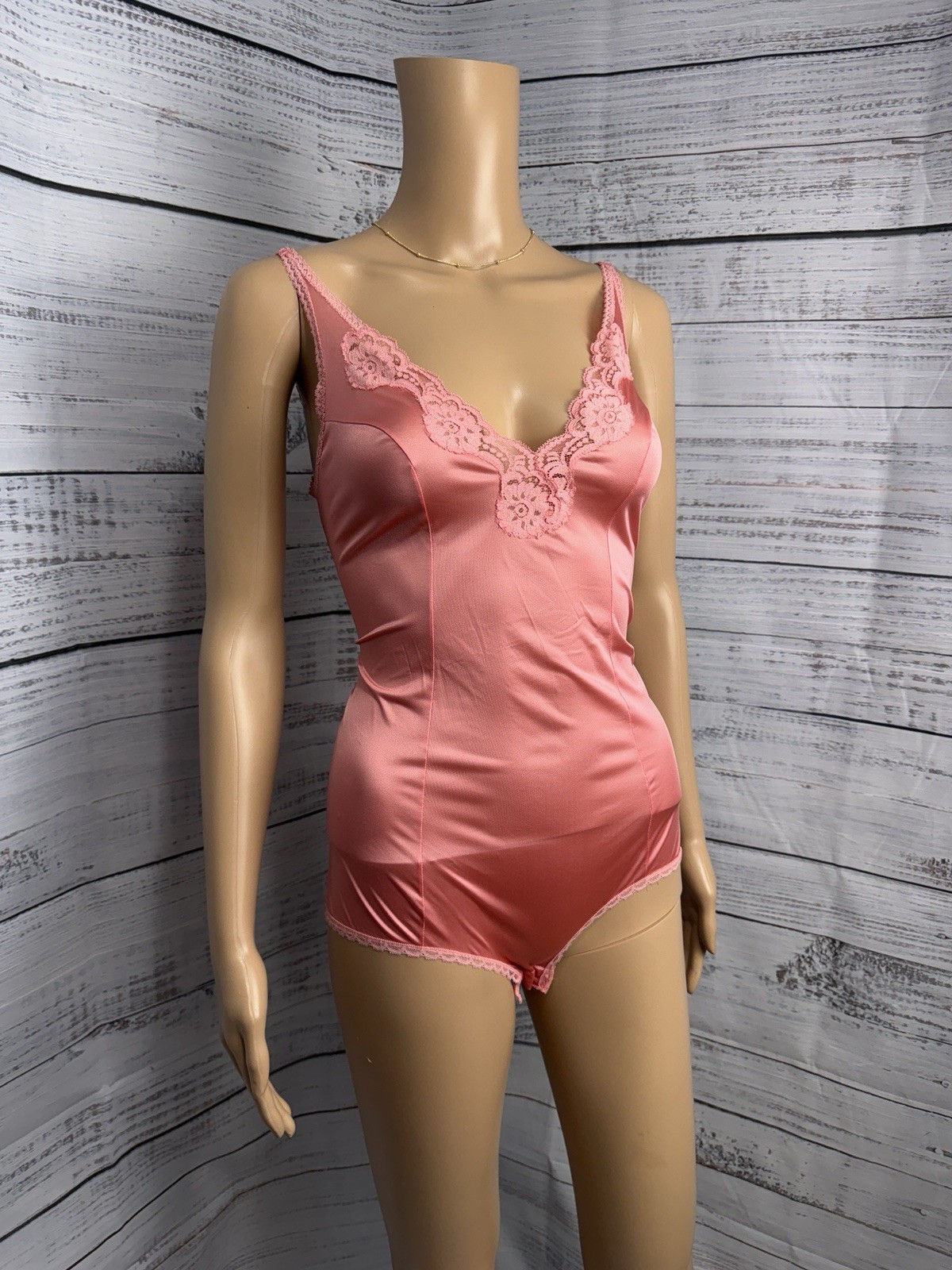 VTG Vassarette 32 Underneath-It-All Pink Satin Lace Bodysuit 100% Nylon Rare EUC