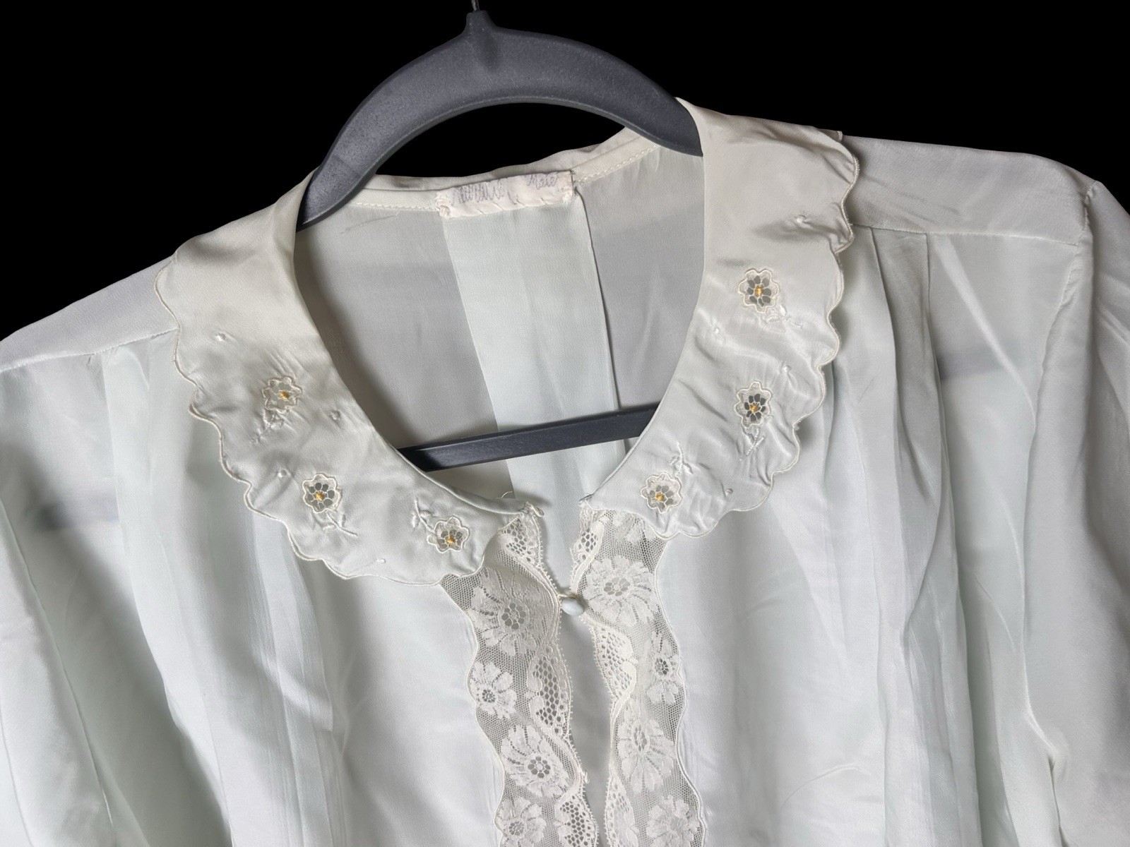 VTG Cropped Bed Jacket Sz Large Blue Floral Lace Tie A-line Collared FLAWS READ