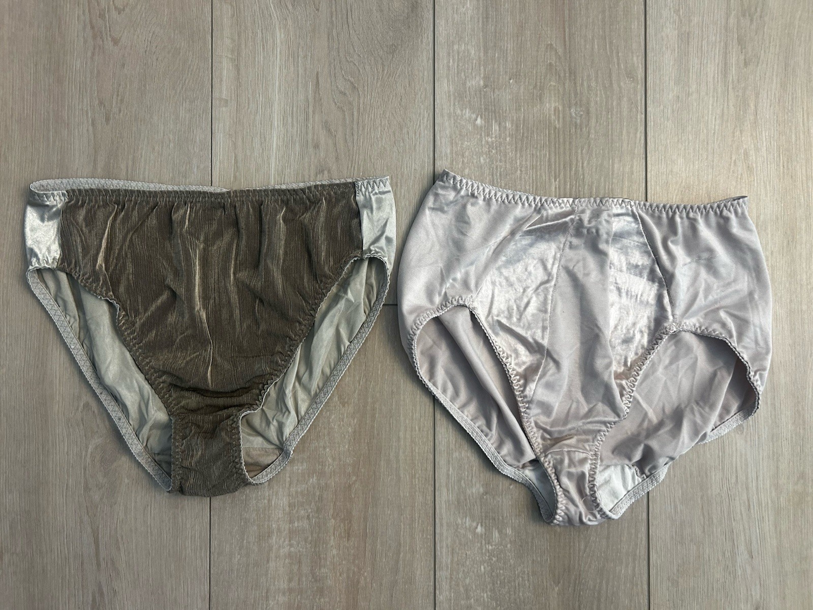 Vassarette Satin Brief Undies Panties XL Vintage 48-835 Bali 8561 READ