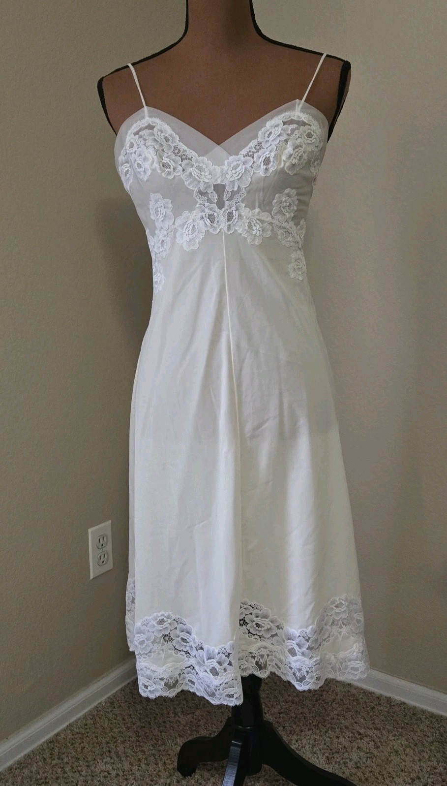 Vintage Nylon Neyret Chiffon Lace Full Slip Dress 34 Floral Pinup Pale Yellow