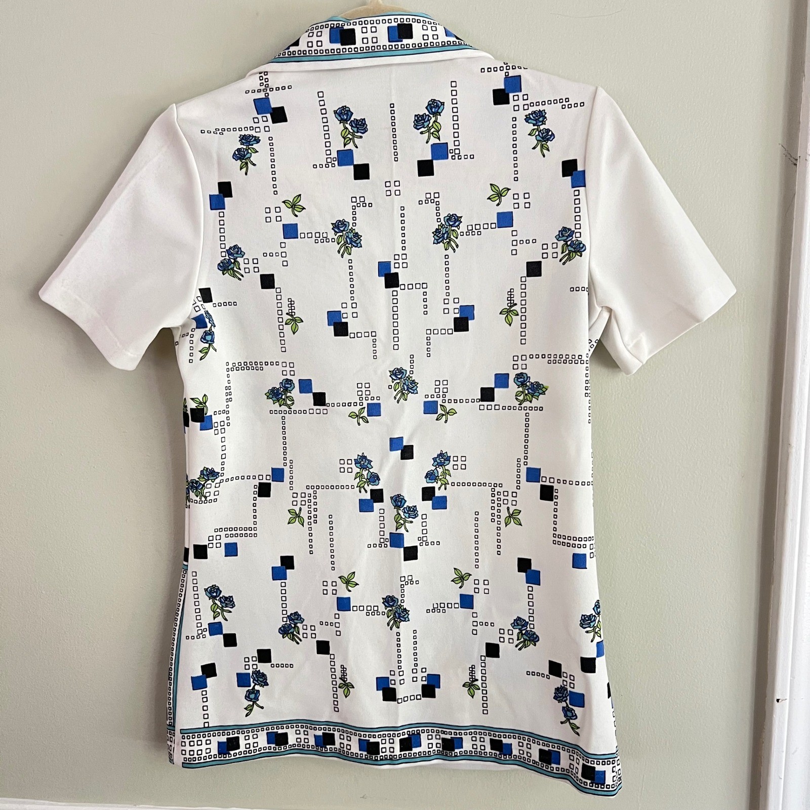 Smartique Button Up Blouse Sz S M Vintage 70s Floral Geometric White Blue Retro