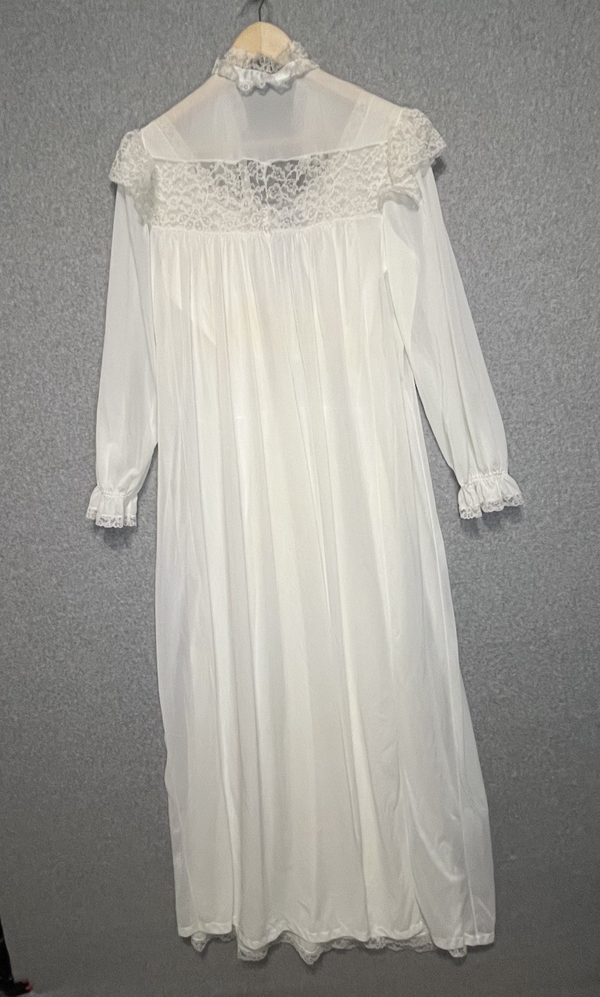 MCM Peignoir Set Radcliffe White Nightgown 2-Pc Lingerie Long 36 M Bridal VTG