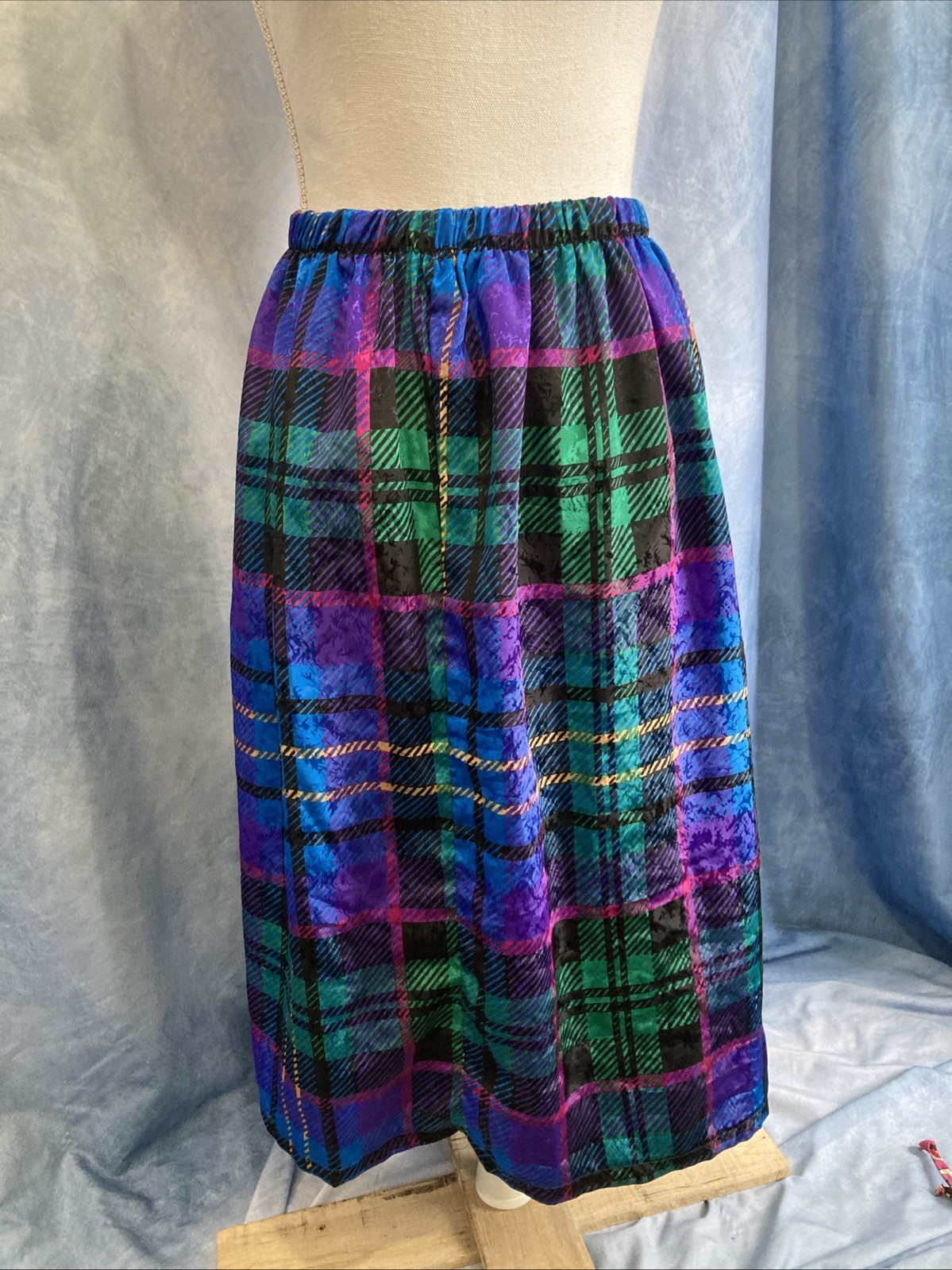Vtg 80s Whimsigoth Plaid Satin Skirt Purple Green Academic Indie Midi 17” Waist