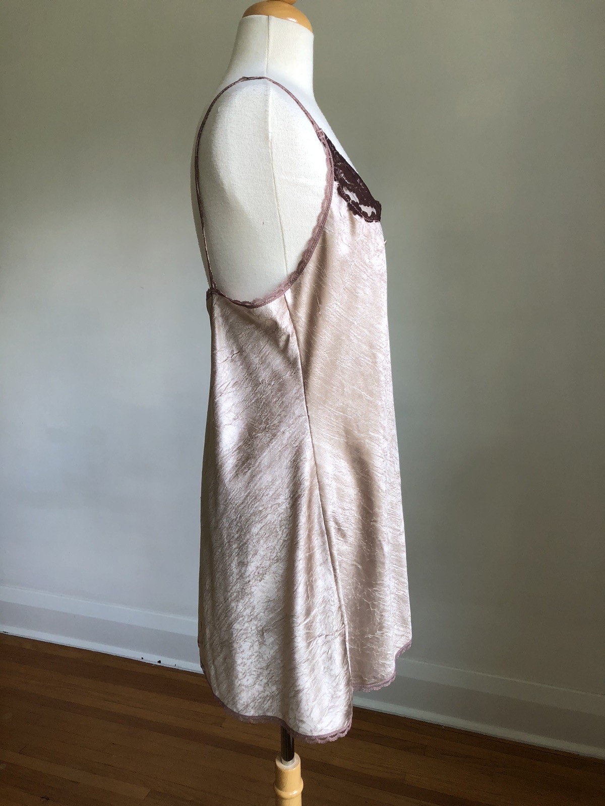 GORGEOUS VTG Dominique & Simone Hand-dyed Silky Satin & Lace Chemise Lingerie M