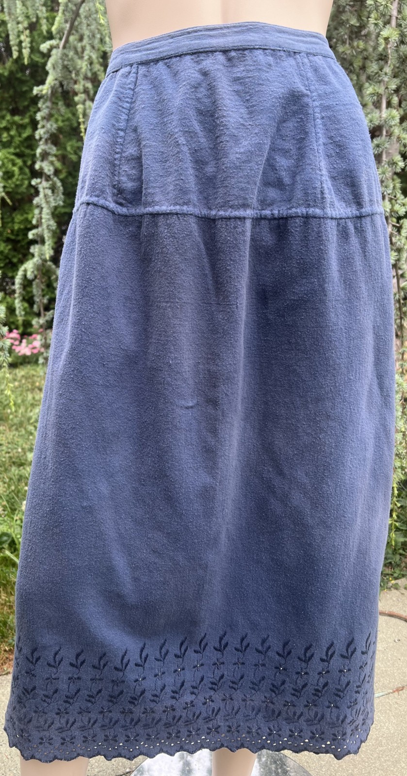 ANTIQUE EDWARDIAN BLUE COTTON FLANNEL PETTICOAT SKIRT W/ EMBROIDERY