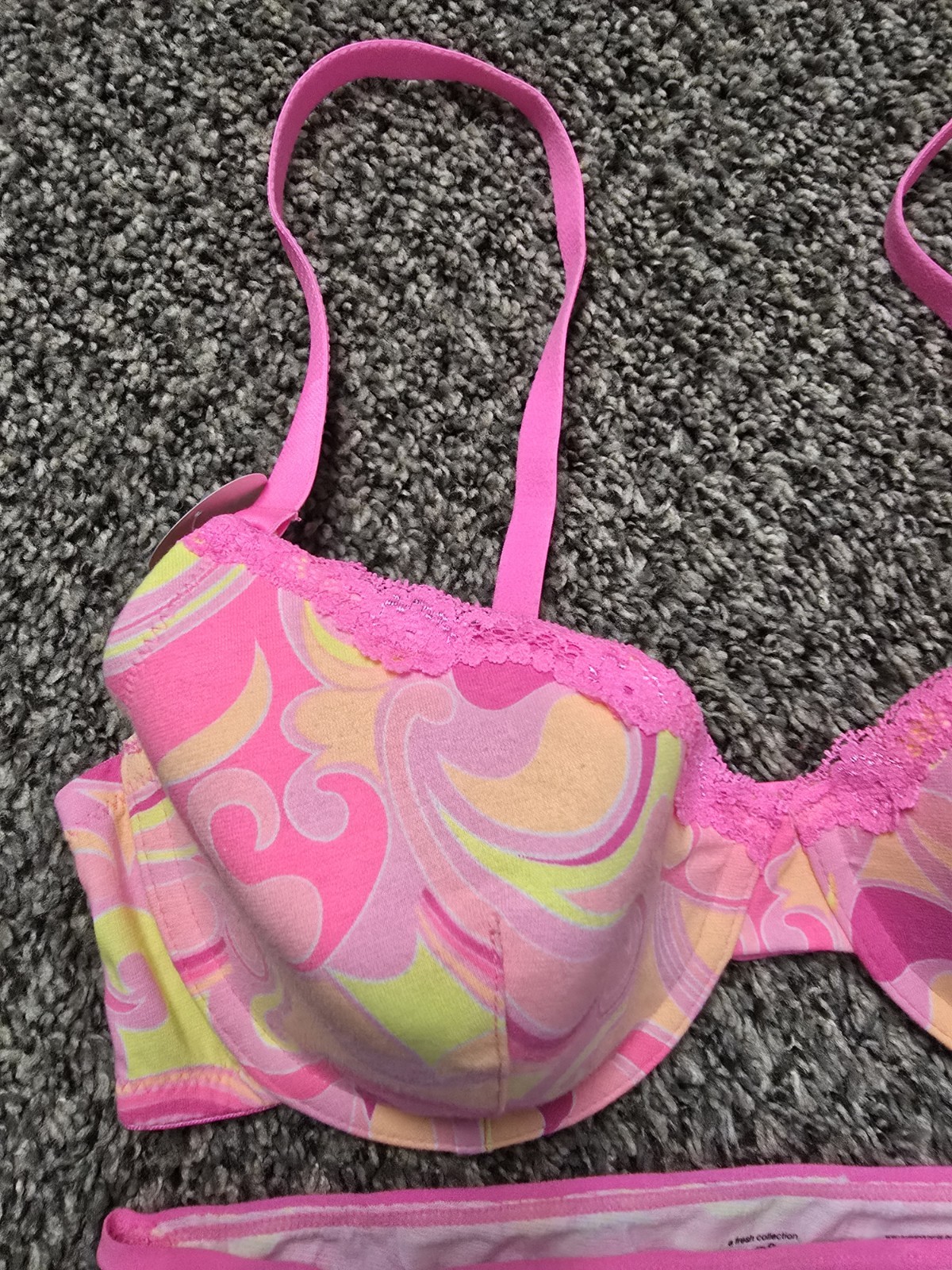 Vintage Y2K Bra 36D & Sz 7 Bikini Panties SET Fruit of the Loom Read NWT
