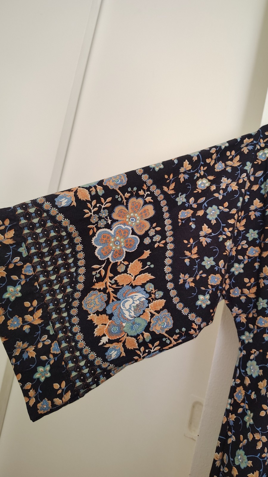 Vintage Gilead Floral Maxi Dress 1970&rsquo;s Bell Sleeves Women&rsquo;s Full Length Medium