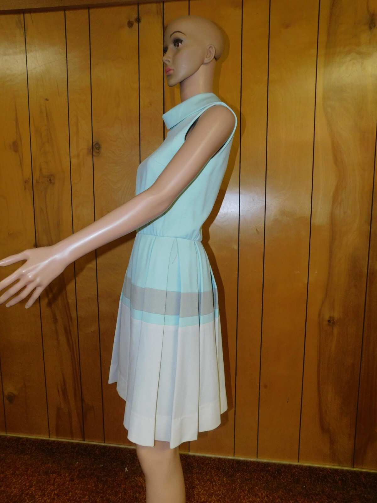 Vintage 60&rsquo;s NARDIS Green Gray White Double Knit Day Dress Waist 28&Prime; *