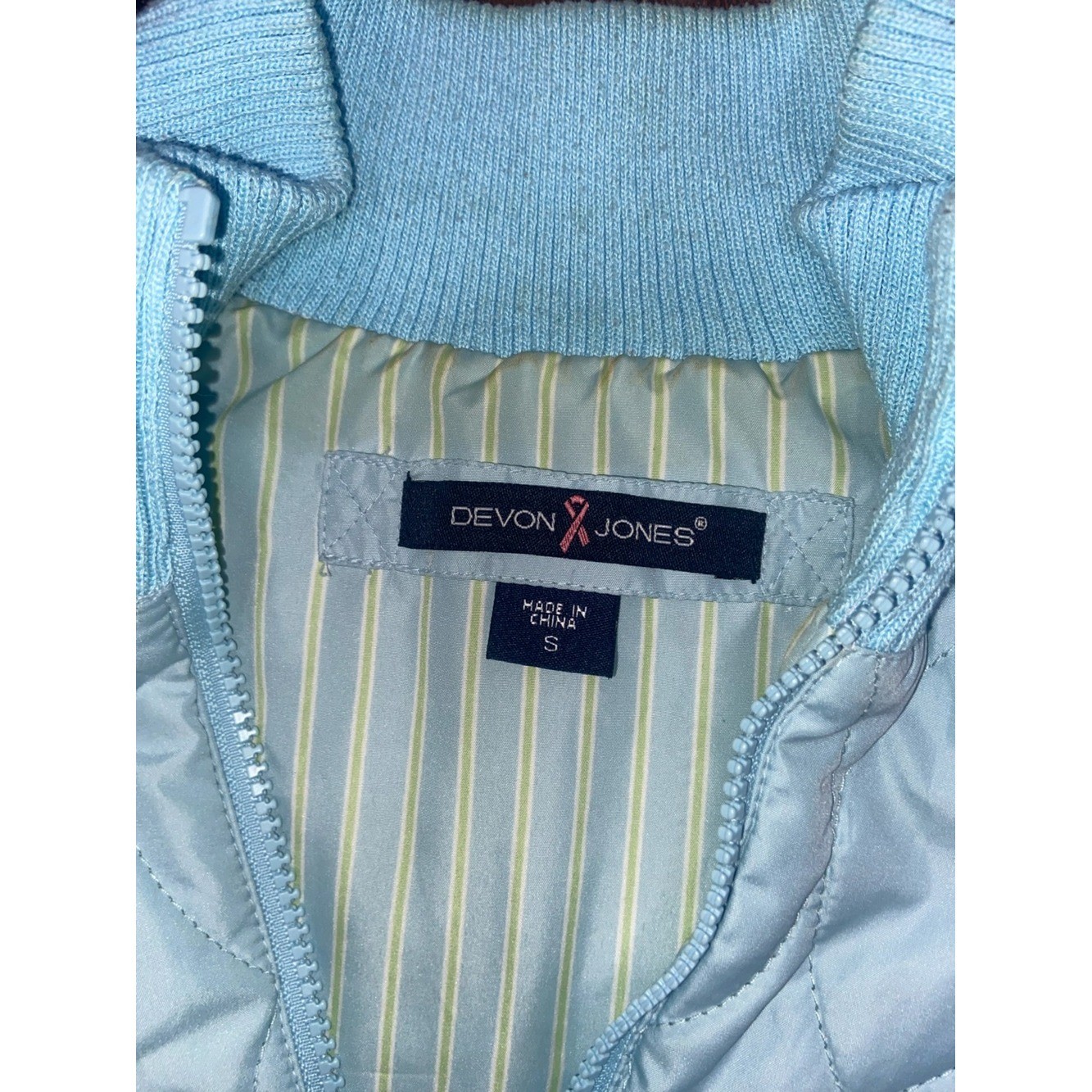 Devon & Jones Gorpcore Athletic Vintage Pastel Pale Blue Quilted Zip-Front Vest