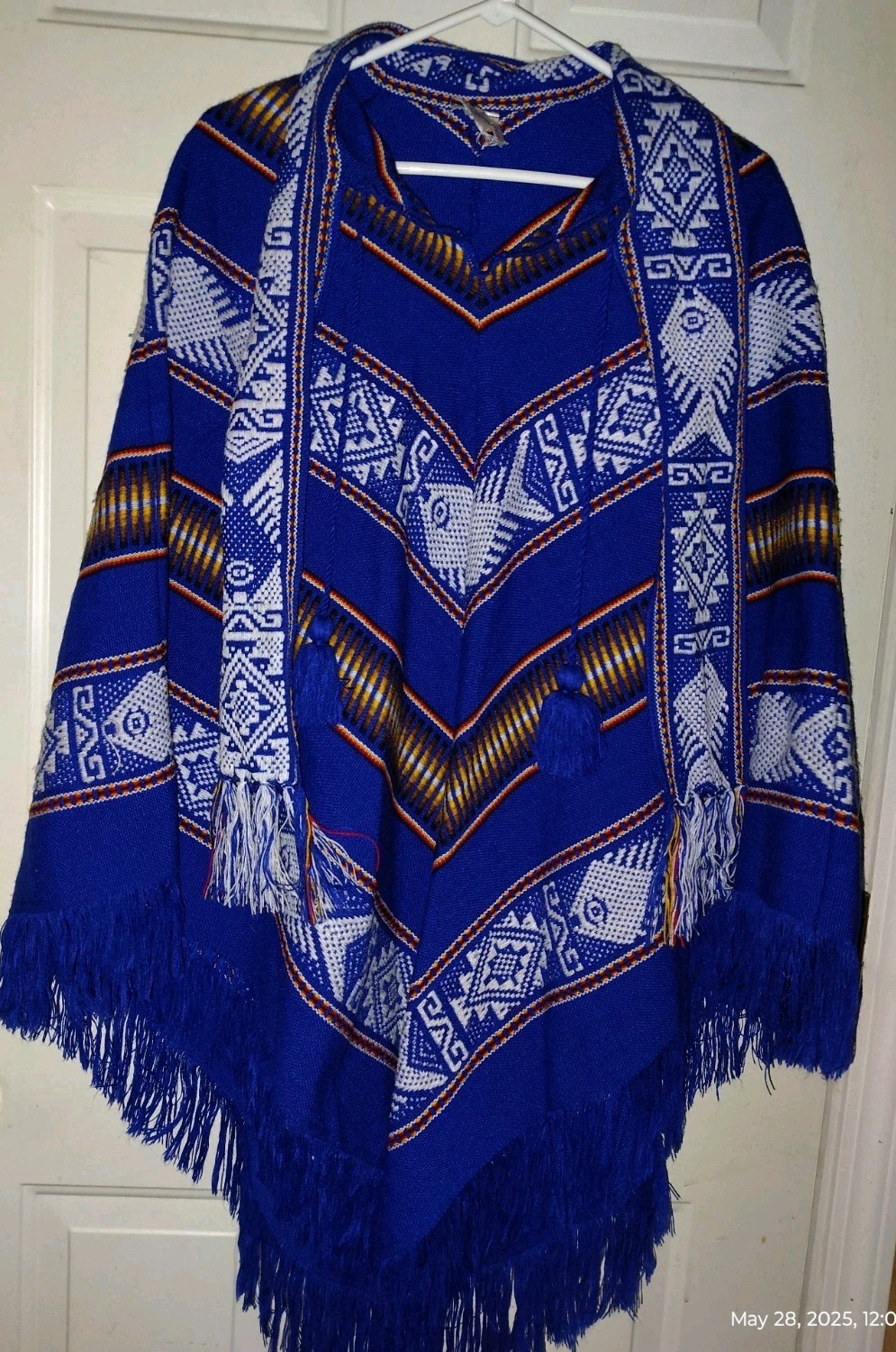 Vintage 70s Indian Wool Shawl Poncho Cloak Fish Design Hand Knitted Navajo