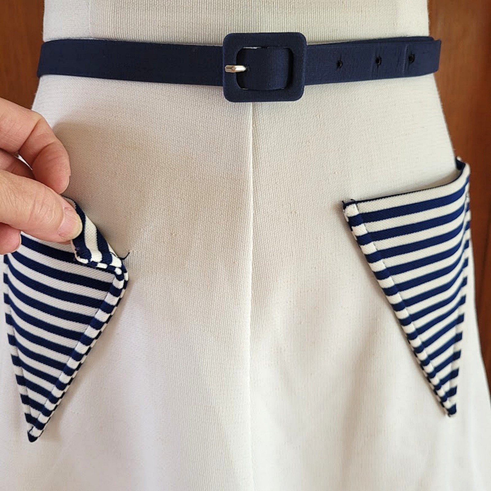 Vintage 60&rsquo;s JERELL of TEXAS Nautical Dress White Navy Stripe Mod Fit Flare