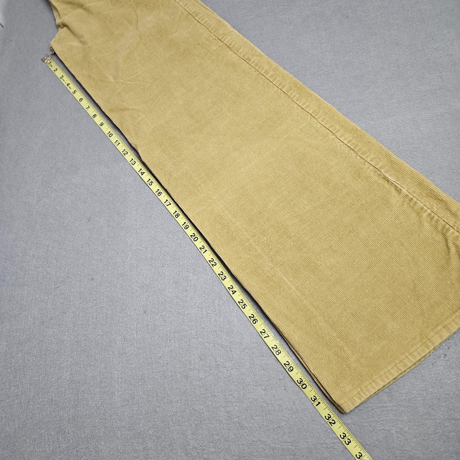 Vintage 70’s Levis Flared Corduroy Pants Womens Size 5 Measures 23×32
