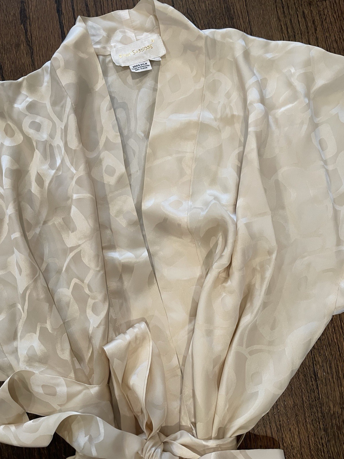 Vintage Robe 100% Silk Cream Beige Patterned Hong Kong FOUR SEASONS OS Luxury