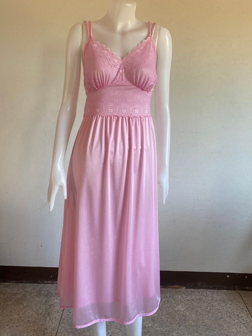 Woman Vintage Pajamas Nylon Short Sleepwear Comfortable Soft lace Dress Slip New