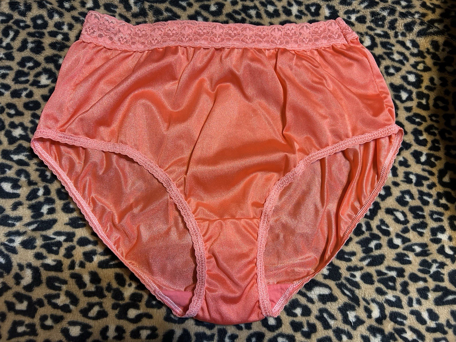 NWOT VTG Fruit Of the Loom Coral Nylon Lace Top Cotton Gusset Brief Panties 7