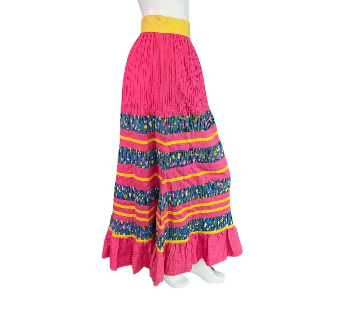Georgia Charuhas Vintage 1970&rsquo;s Folkloric Mexican Skirt Pink & Blue Floral Sz 10