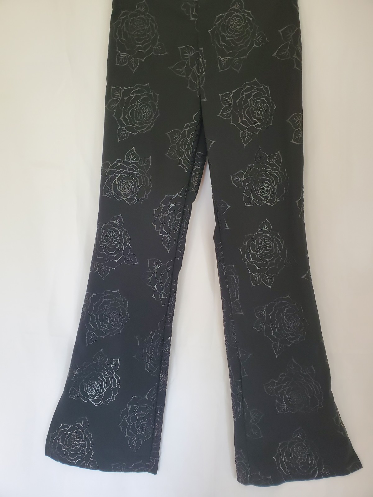 🕊STAR C.C.C.🕊 Black Embossed Rose Print Gothic Design Vintage Jeans Sz 7 🌹