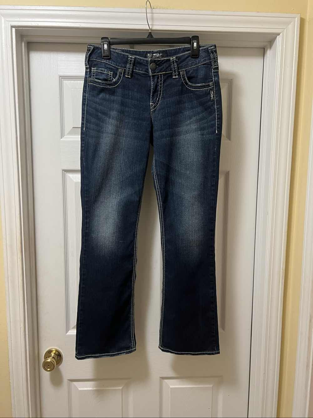 Silver Jeans Co. Women&rsquo;s Suki Bootcut Dark Wash Denim Thick Stitch 30X31