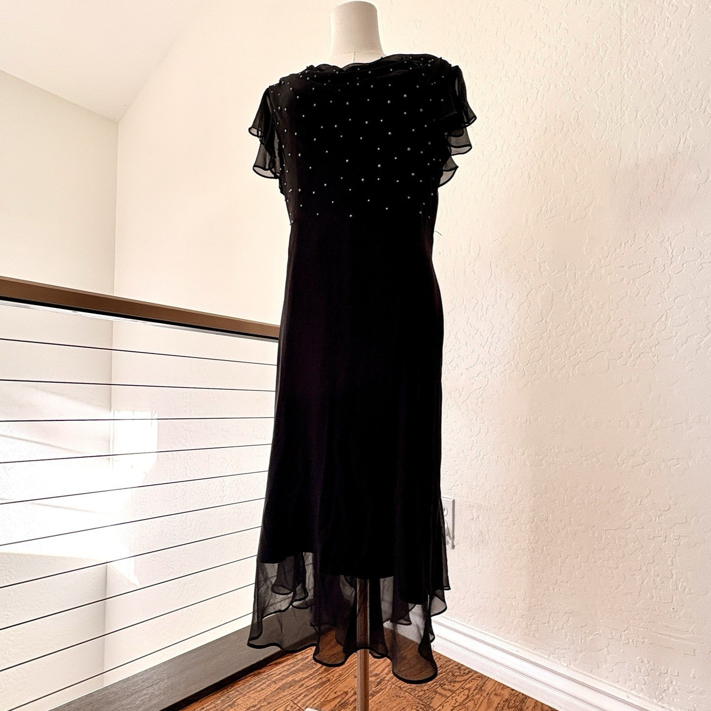 Vintage S.L. Fashions Women&rsquo;s Dress Petite Size 6 or 8 Black Beaded