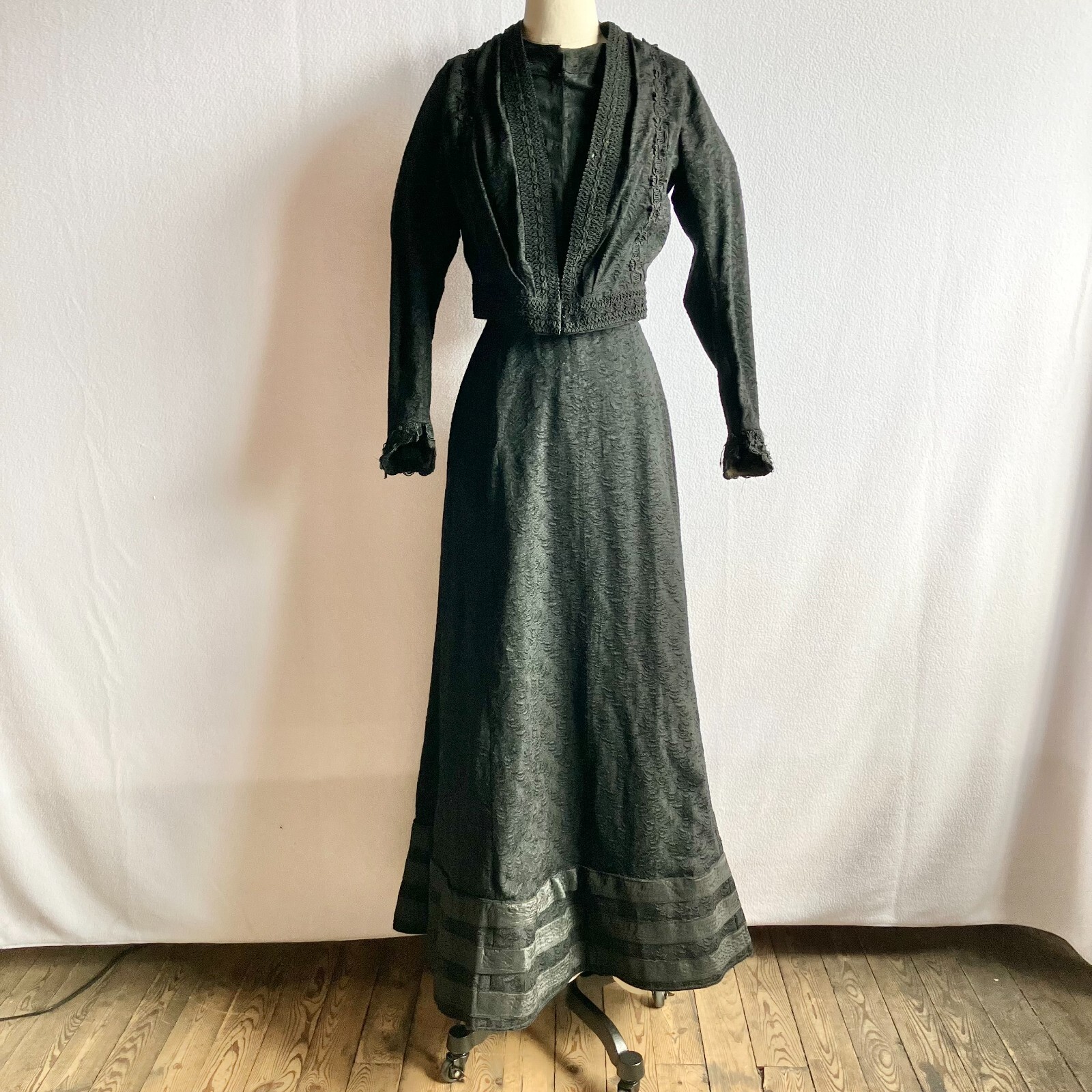 Antique Edwardian Black Wool Walking Suit XS/S