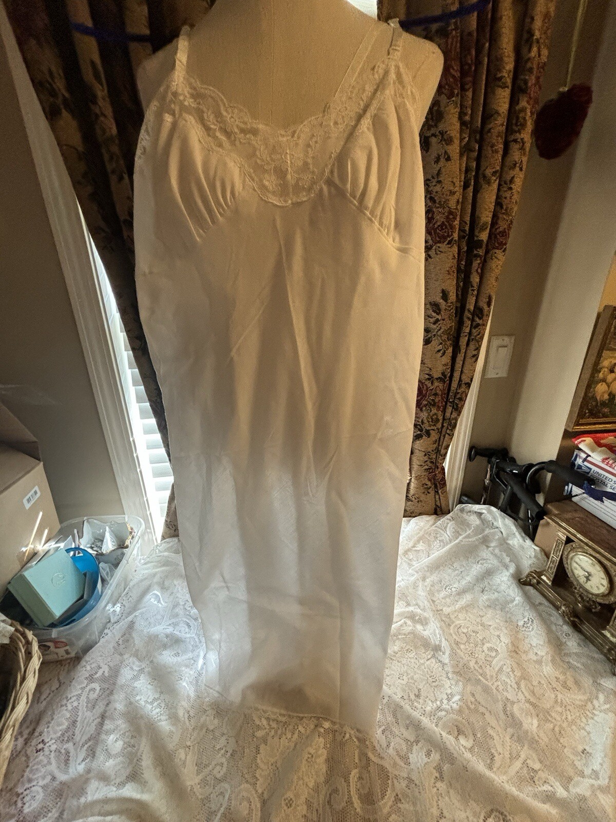 Lindsey Blake Women White Polyester Cotton Lace Slip Sz 34